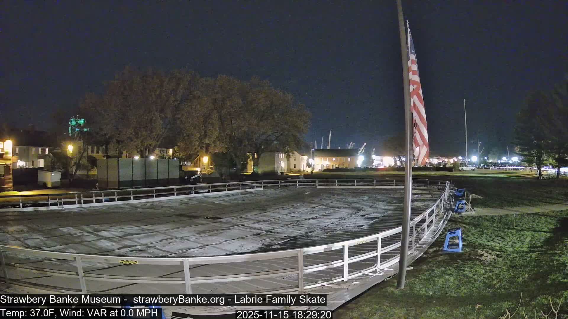 Fire Pit Porsmouth Ice Skating Live Cam -  New Hampshire, USA