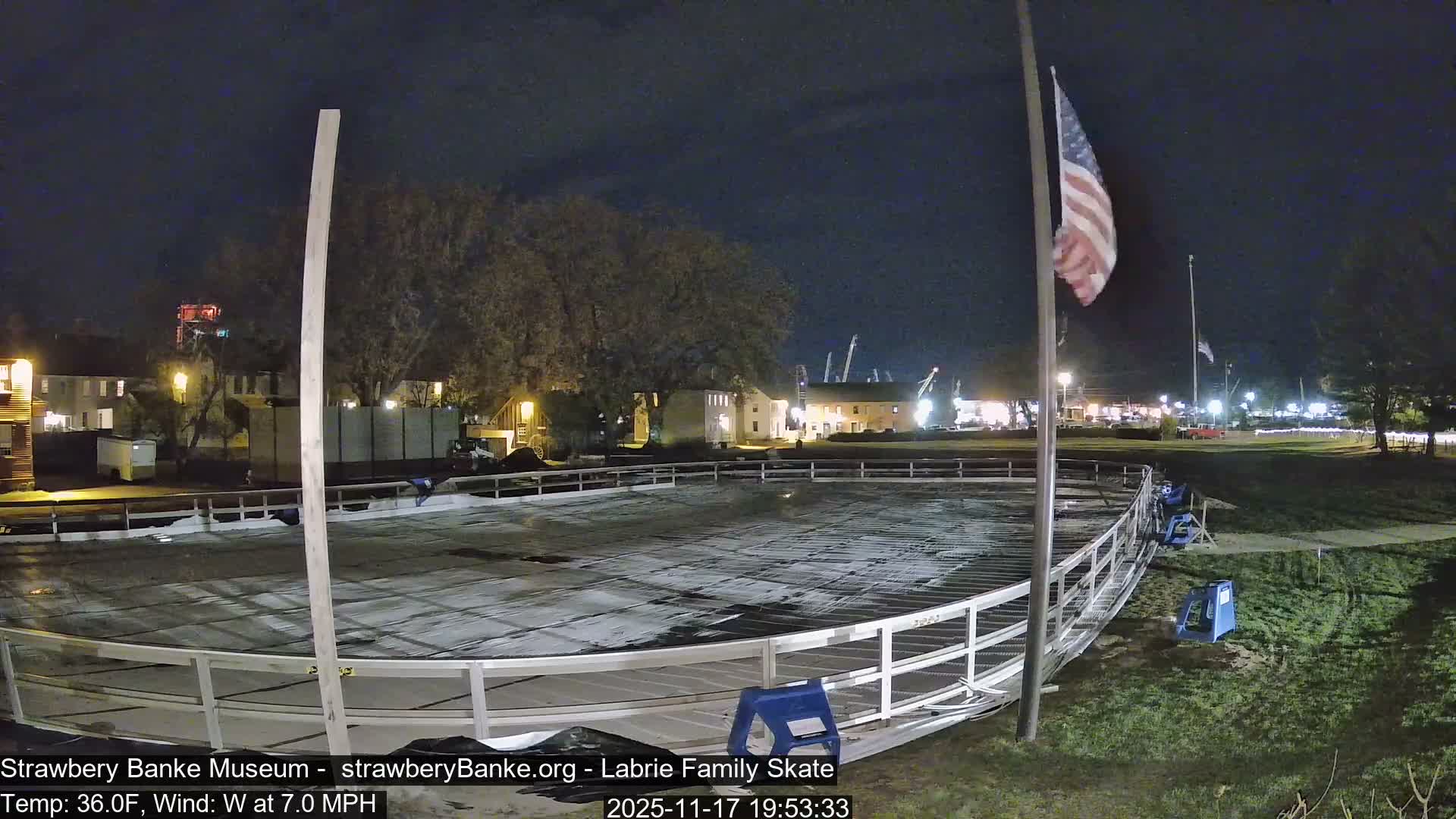 Fire Pit Porsmouth Ice Skating Live Cam -  New Hampshire, USA