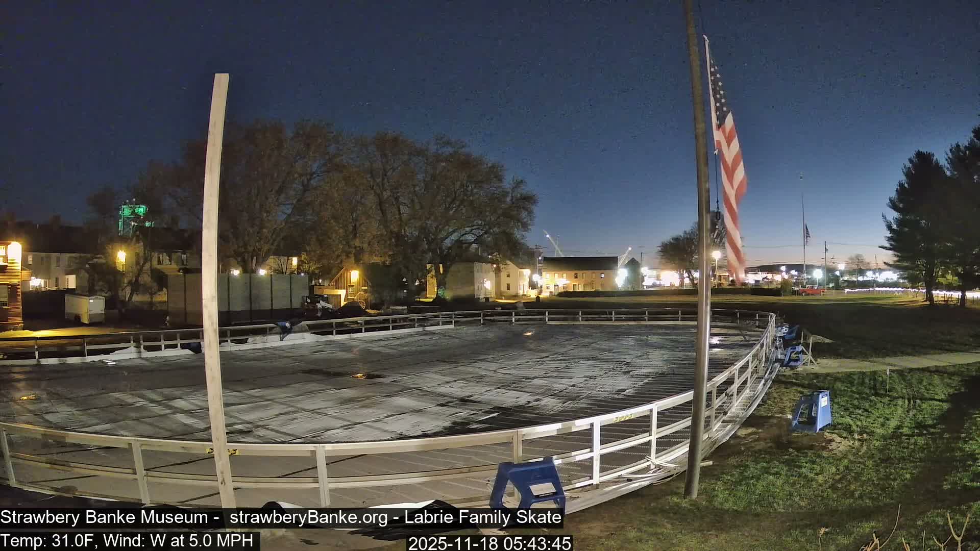 Fire Pit Porsmouth Ice Skating Live Cam -  New Hampshire, USA