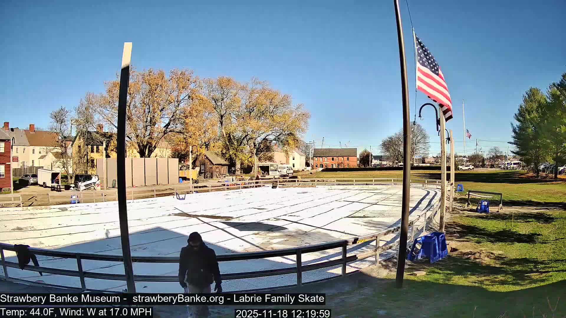 Fire Pit Porsmouth Ice Skating Live Cam -  New Hampshire, USA