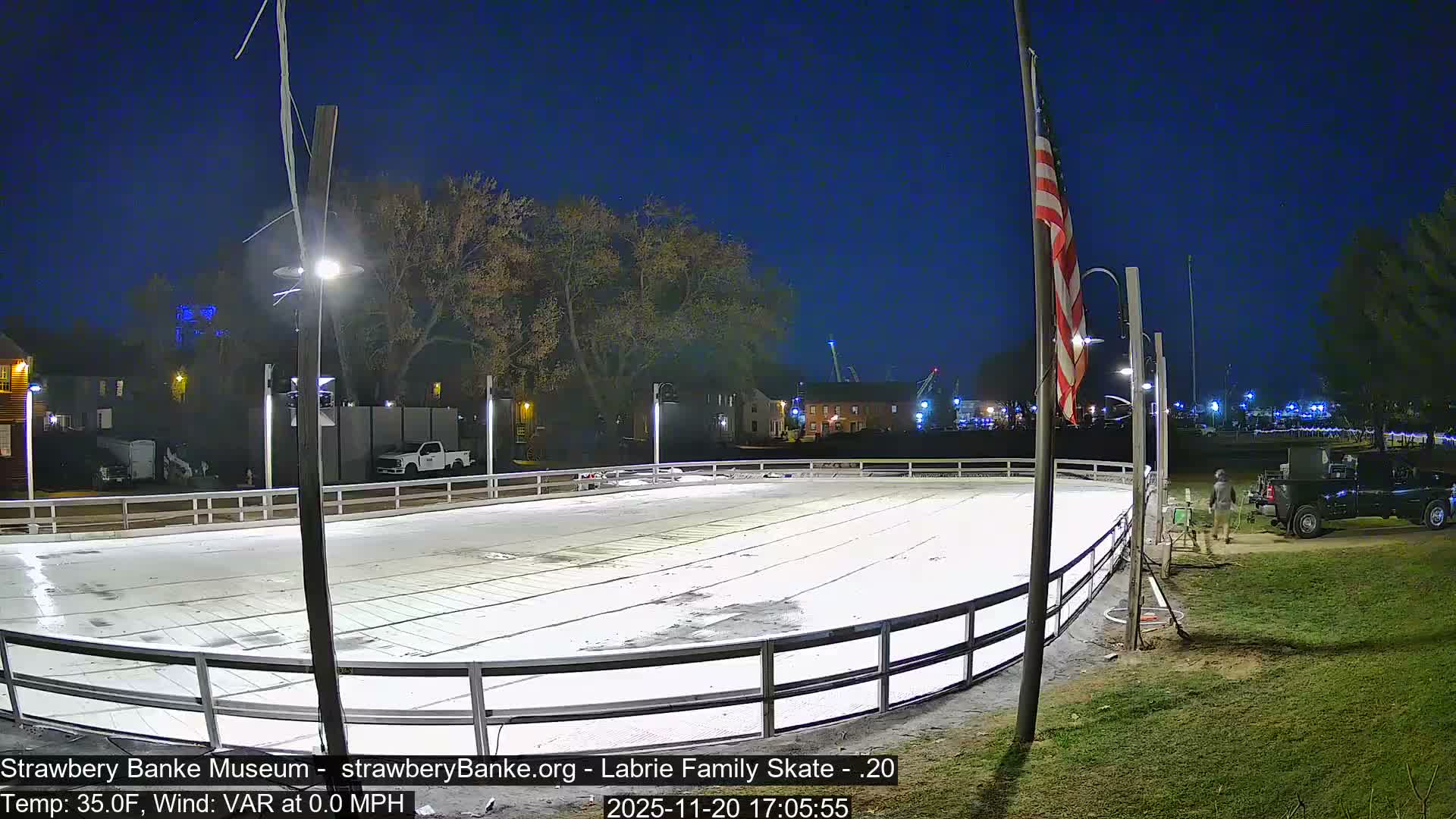 Fire Pit Porsmouth Ice Skating Live Cam -  New Hampshire, USA