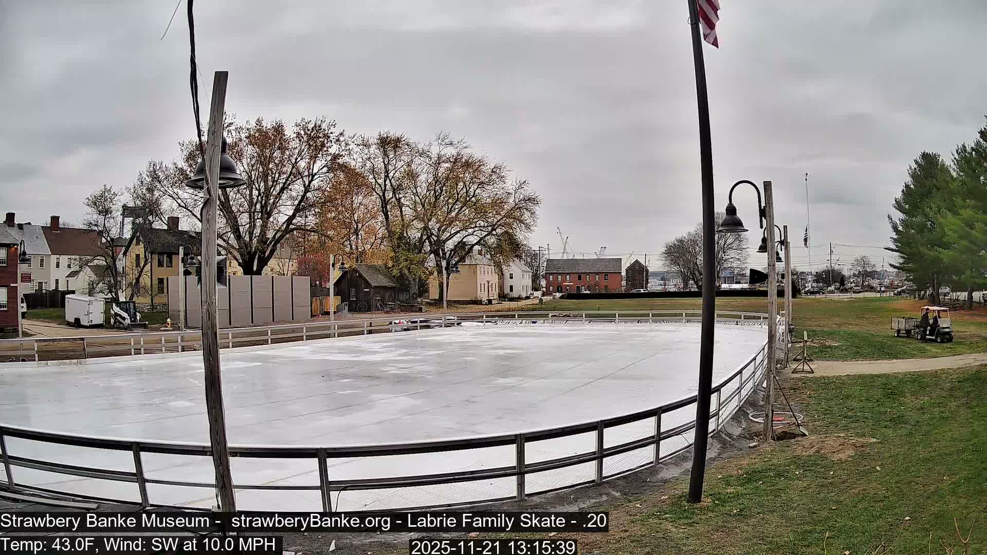 Fire Pit Porsmouth Ice Skating Live Cam -  New Hampshire, USA