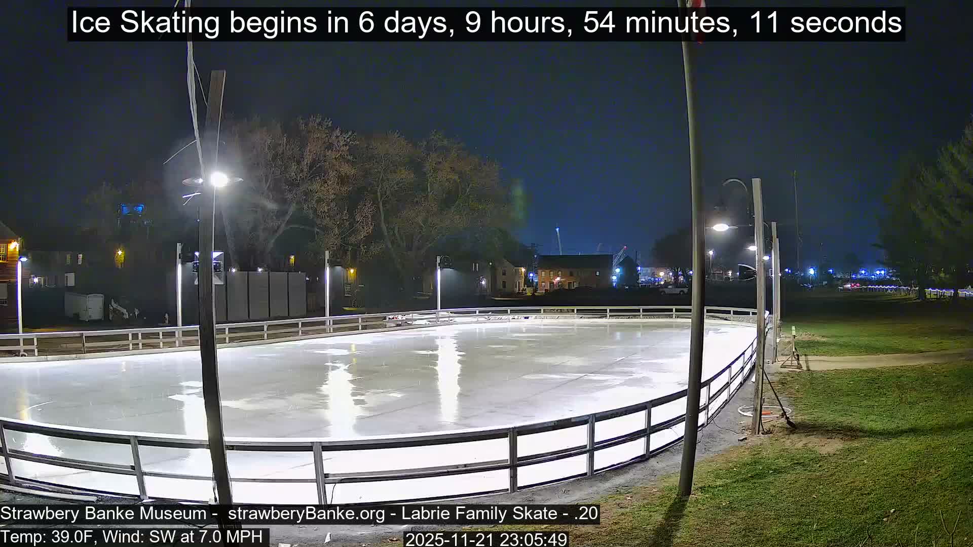 Fire Pit Porsmouth Ice Skating Live Cam -  New Hampshire, USA