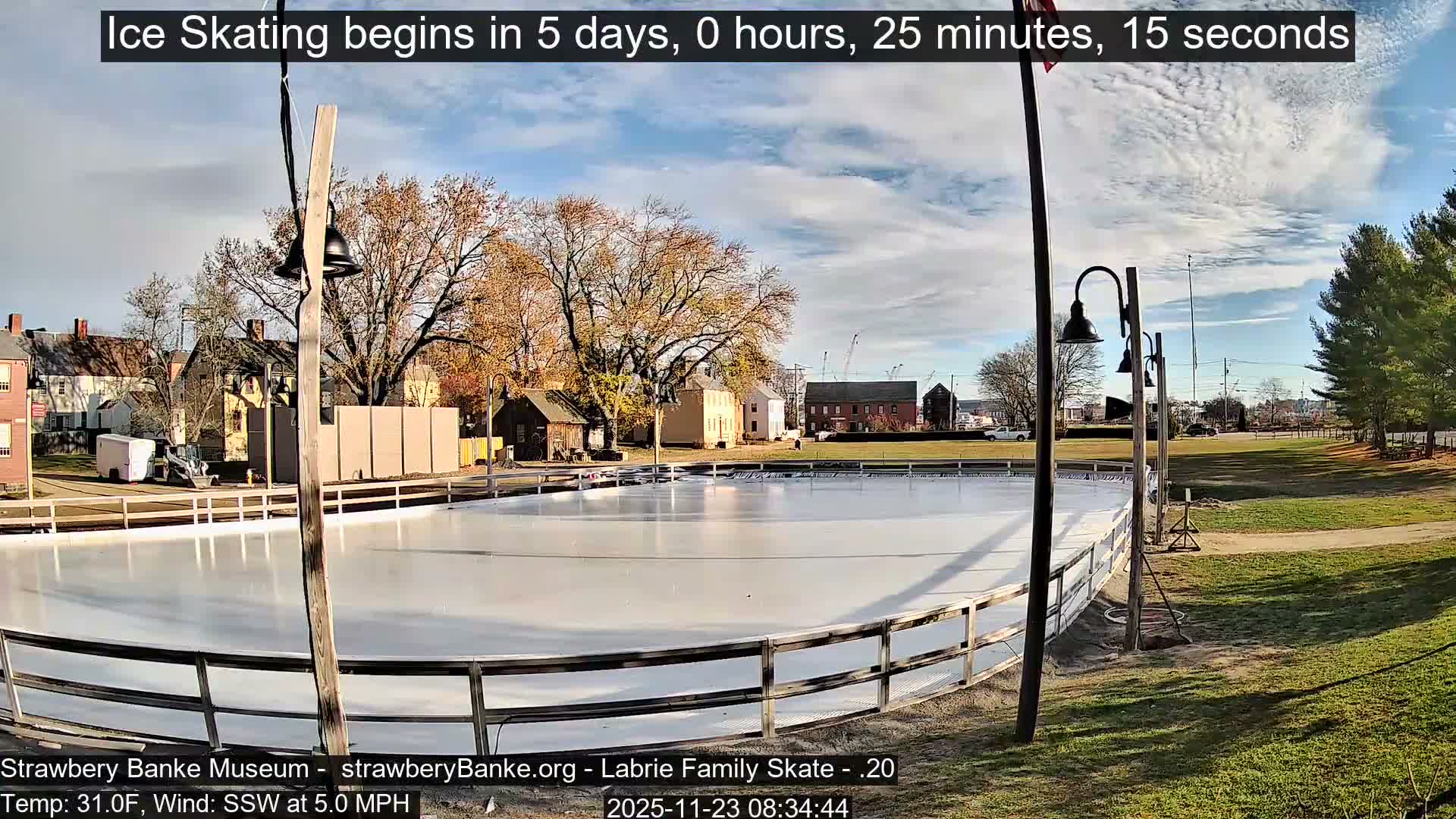 Fire Pit Porsmouth Ice Skating Live Cam -  New Hampshire, USA