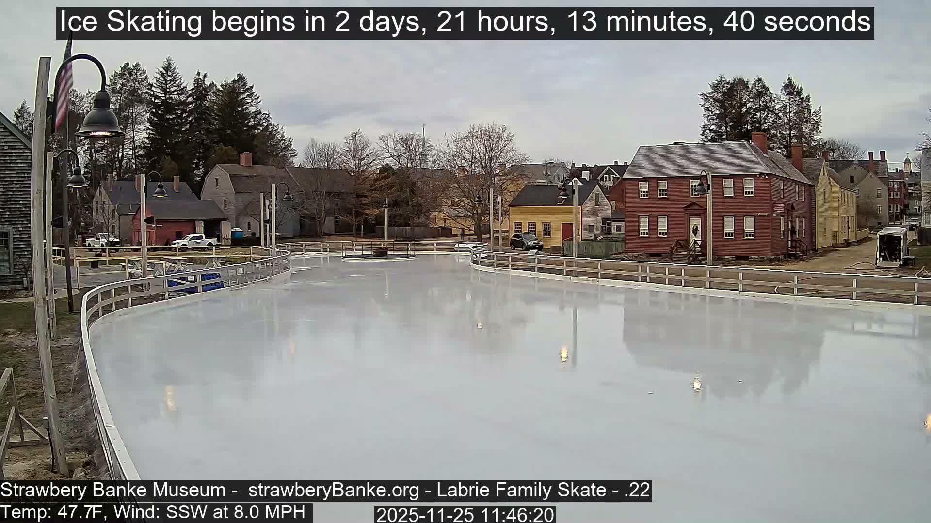 Fire Pit Porsmouth Ice Skating Live Cam -  New Hampshire, USA