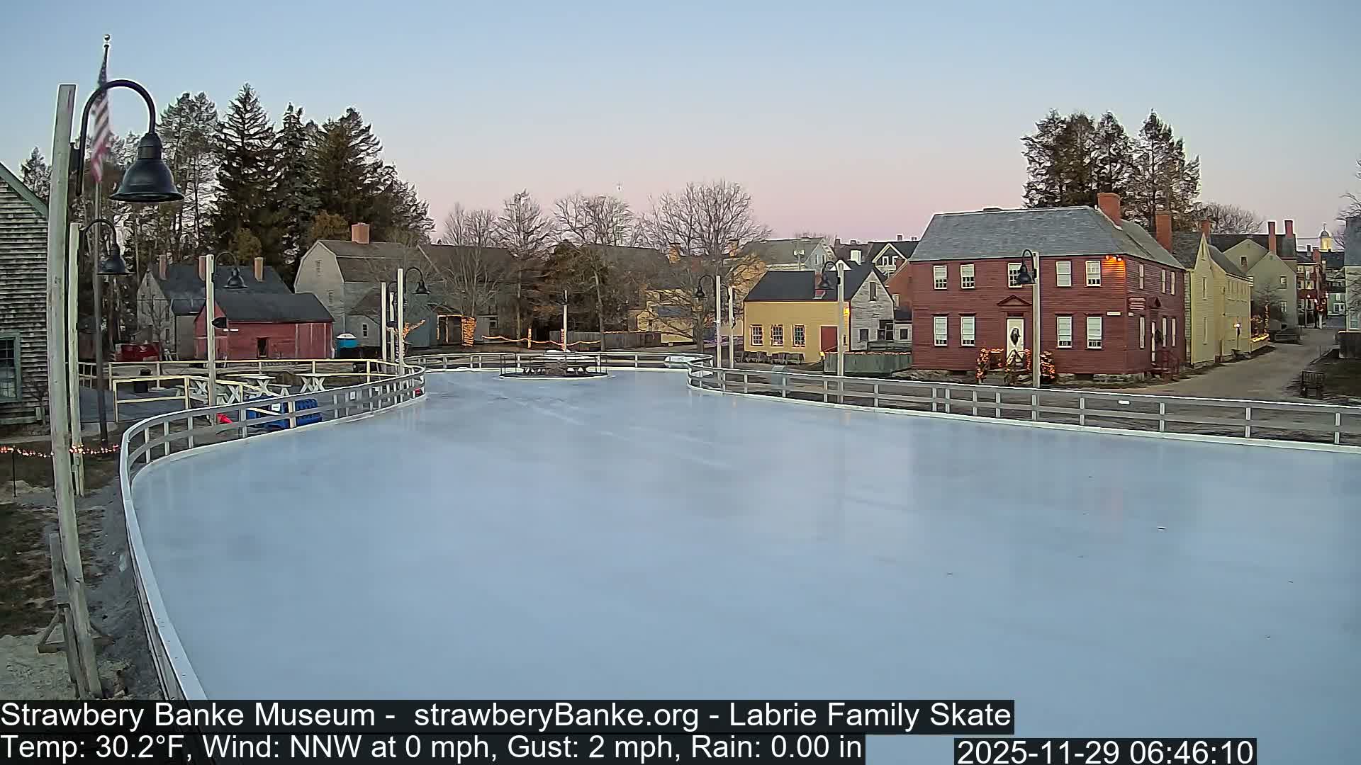 Fire Pit Porsmouth Ice Skating Live Cam -  New Hampshire, USA