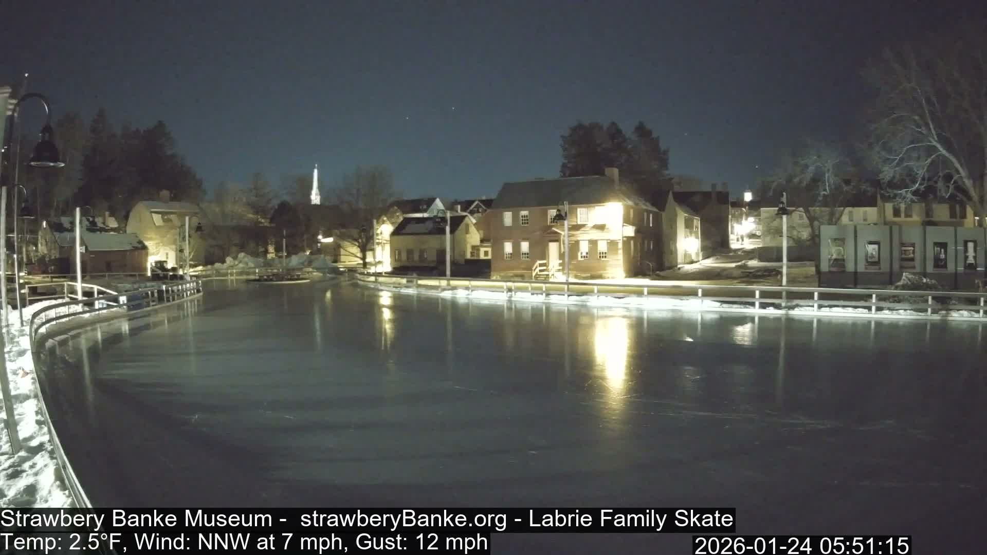 Fire Pit Porsmouth Ice Skating Live Cam -  New Hampshire, USA