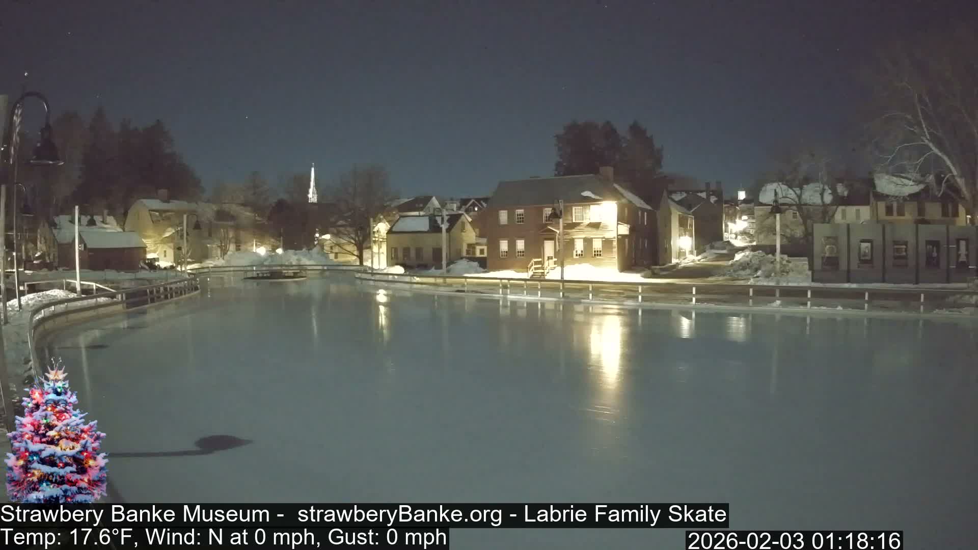 Fire Pit Porsmouth Ice Skating Live Cam -  New Hampshire, USA