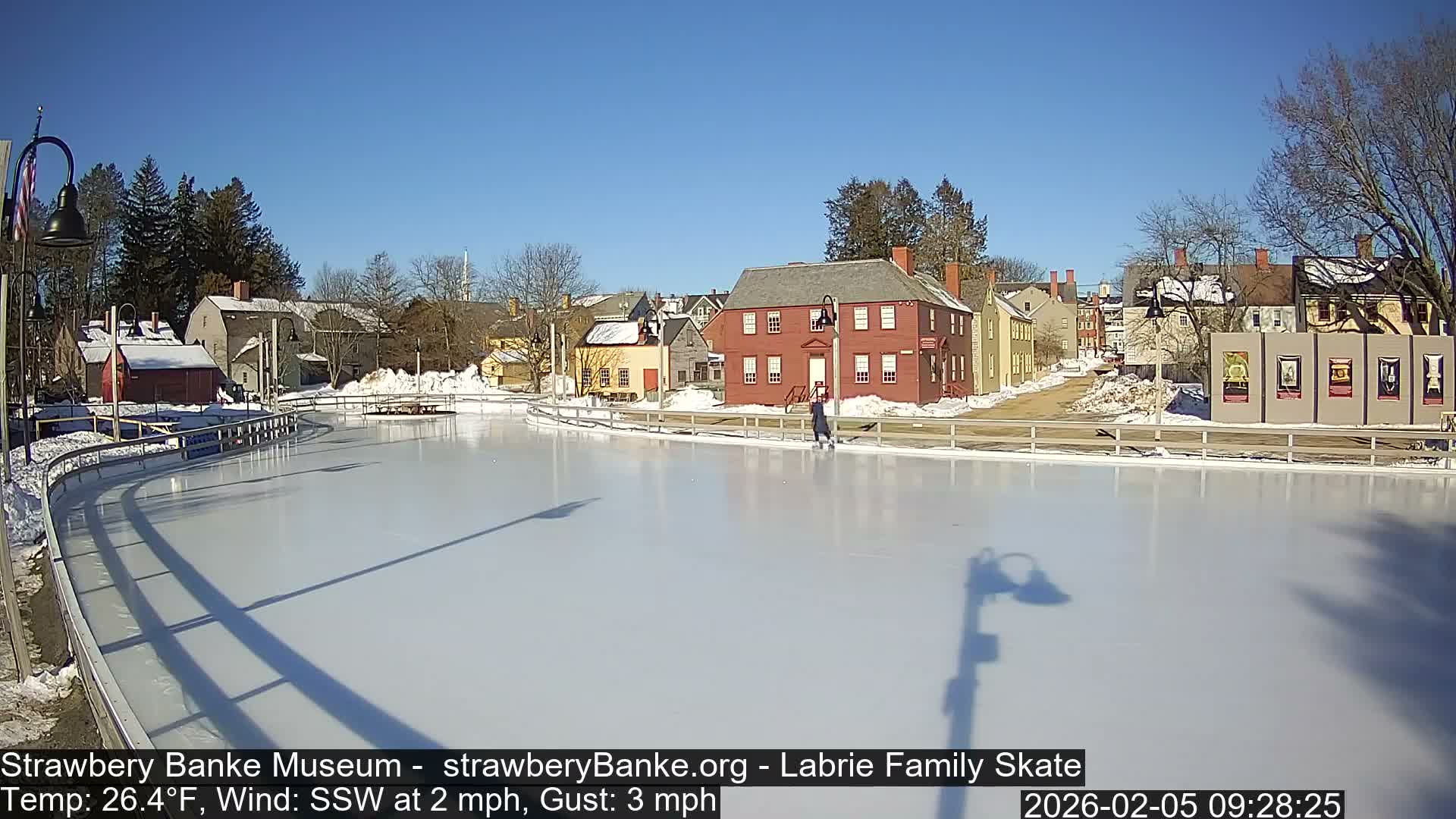 Fire Pit Porsmouth Ice Skating Live Cam -  New Hampshire, USA