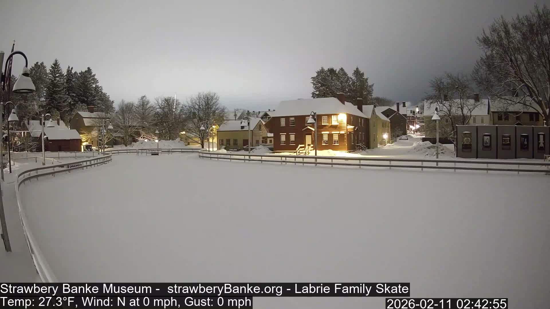 Fire Pit Porsmouth Ice Skating Live Cam -  New Hampshire, USA