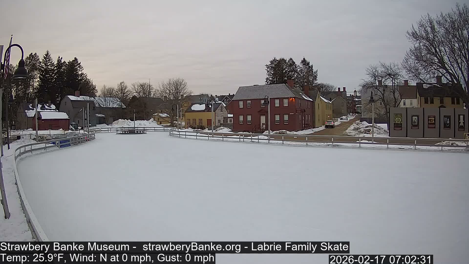 Fire Pit Porsmouth Ice Skating Live Cam -  New Hampshire, USA