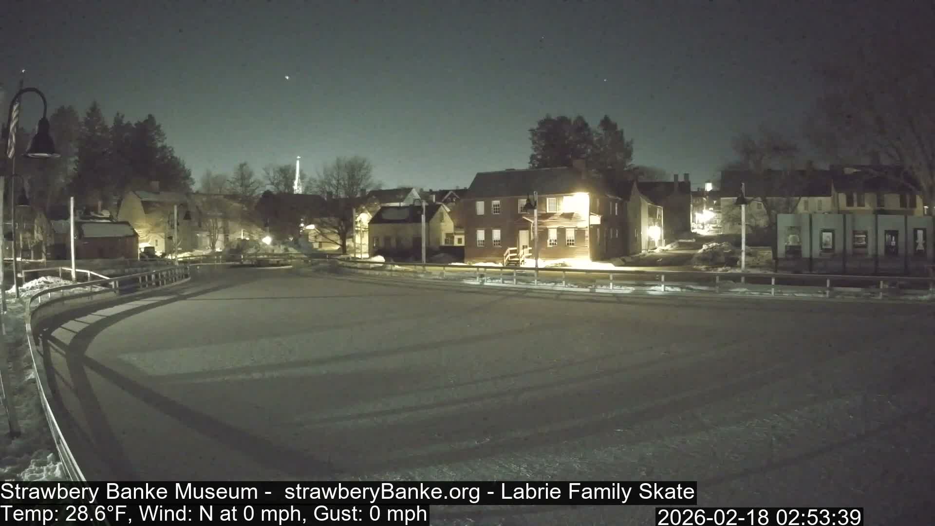 Fire Pit Porsmouth Ice Skating Live Cam -  New Hampshire, USA