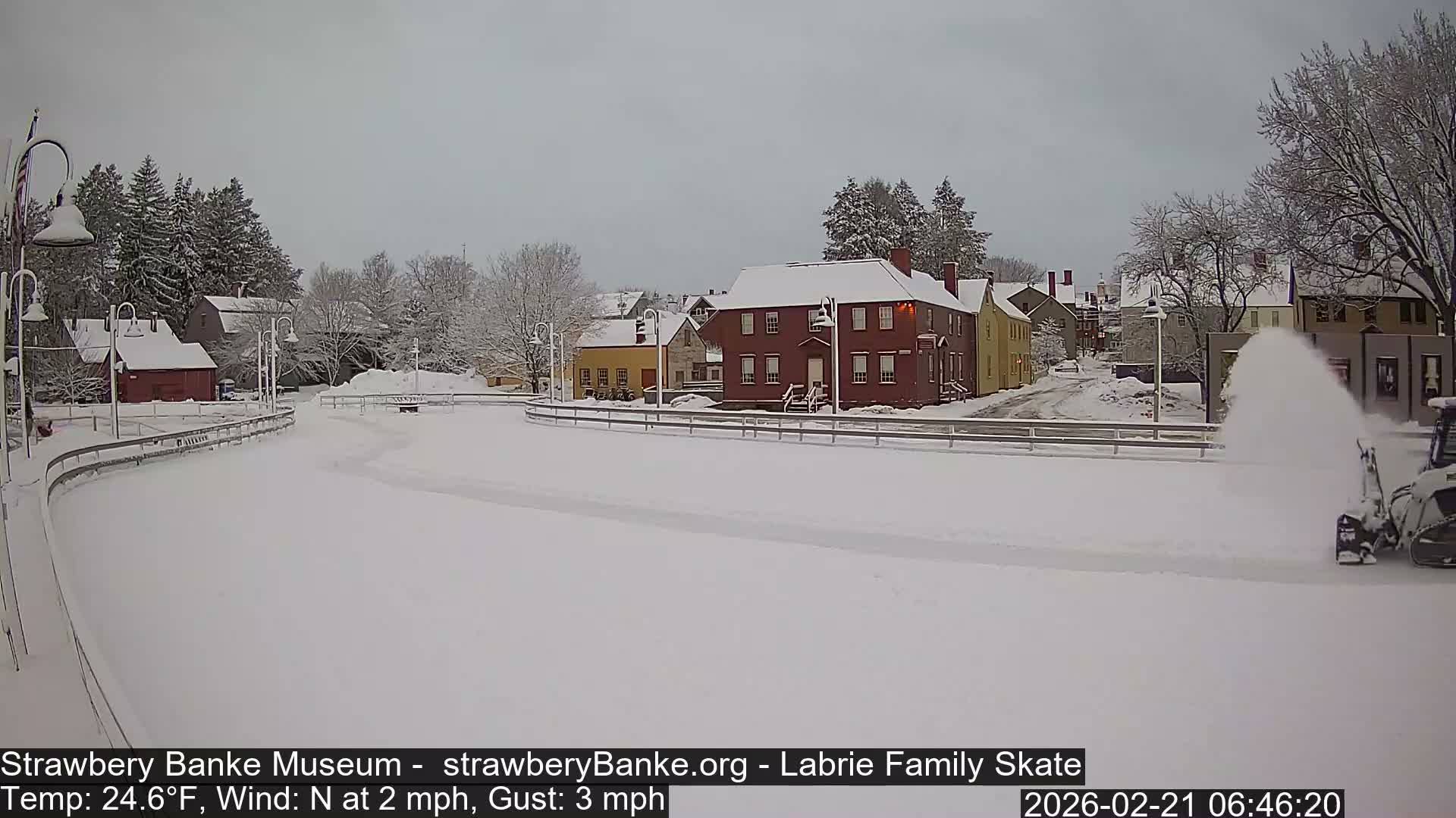 Fire Pit Porsmouth Ice Skating Live Cam -  New Hampshire, USA
