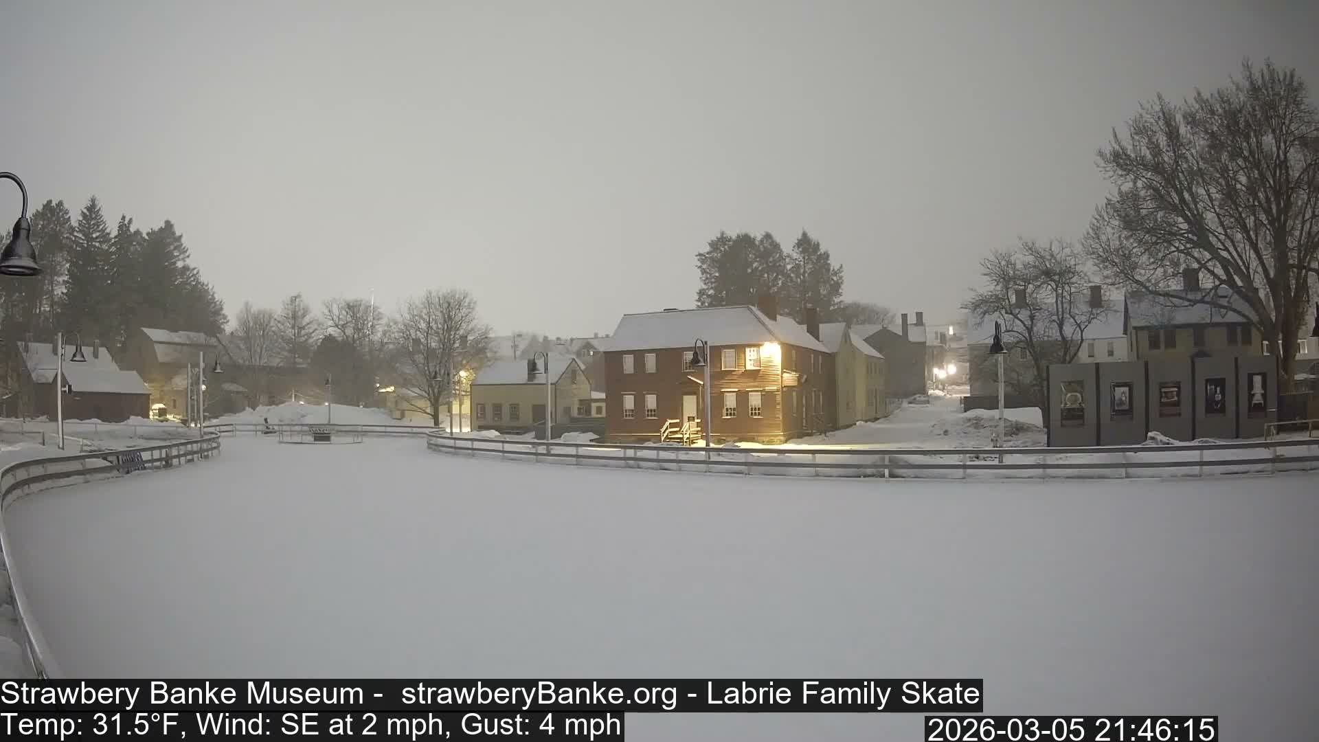 Fire Pit Porsmouth Ice Skating Live Cam -  New Hampshire, USA