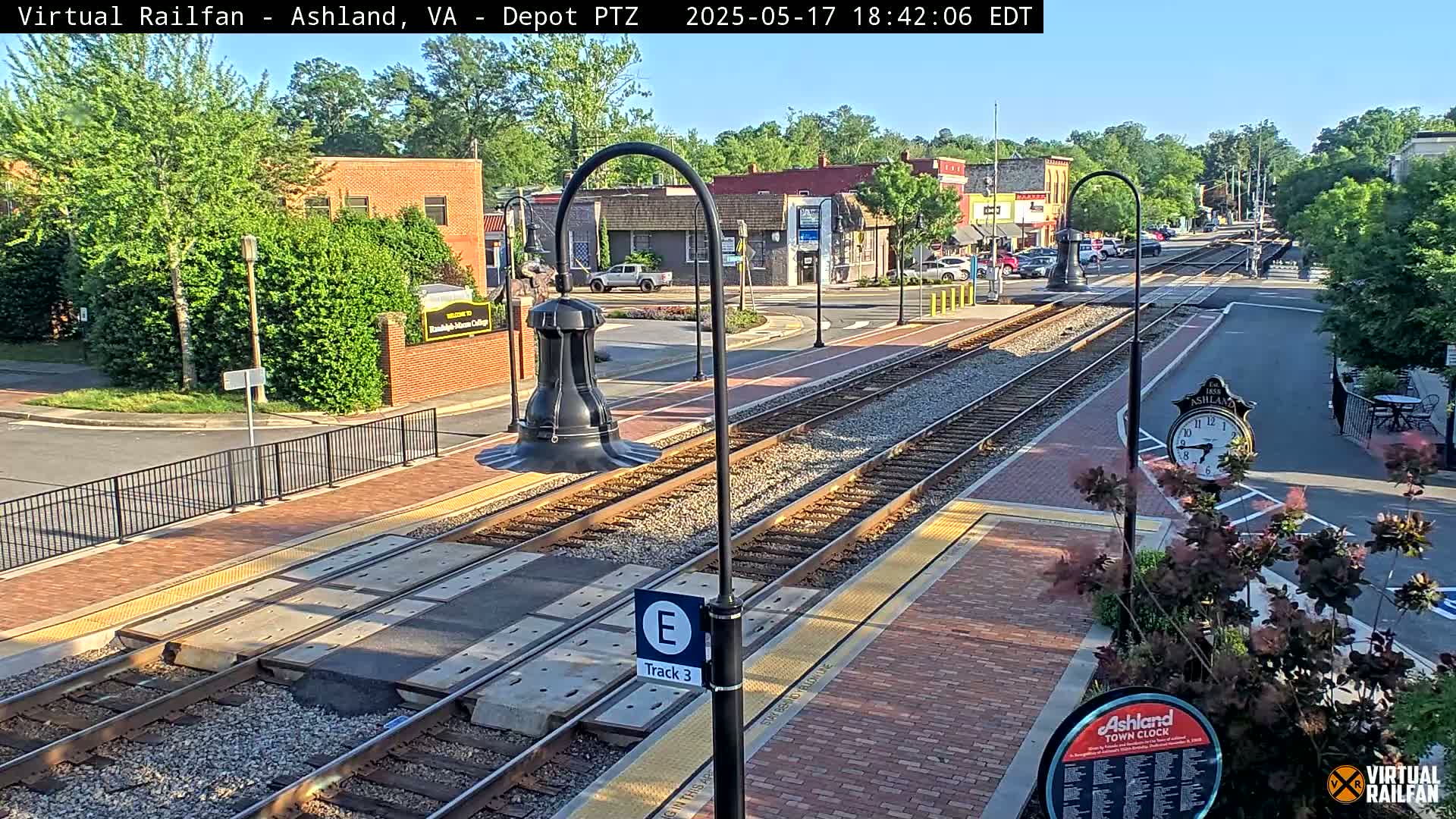 Ashland  Railroad Crossing  Live Cam -  Ashland, Hanover, Virginia, USA 