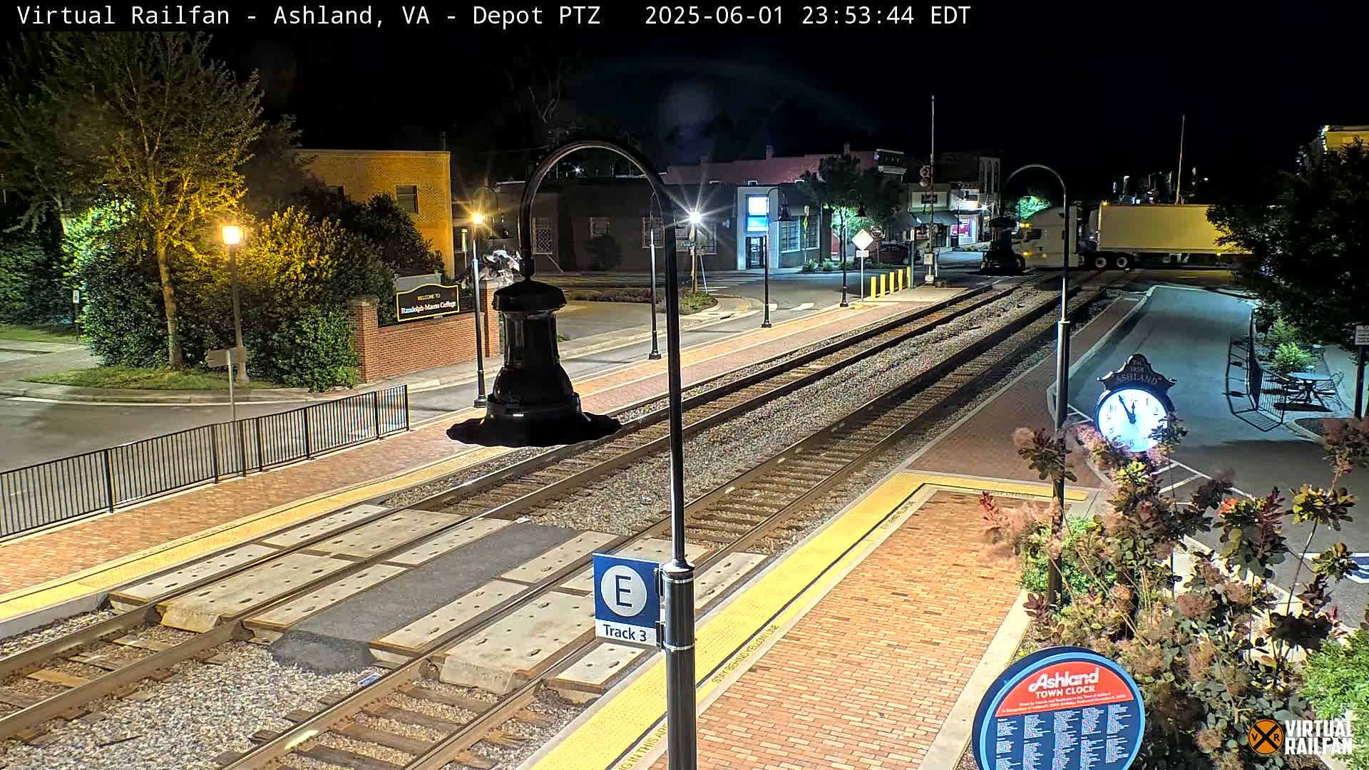 Ashland  Railroad Crossing  Live Cam -  Ashland, Hanover, Virginia, USA 