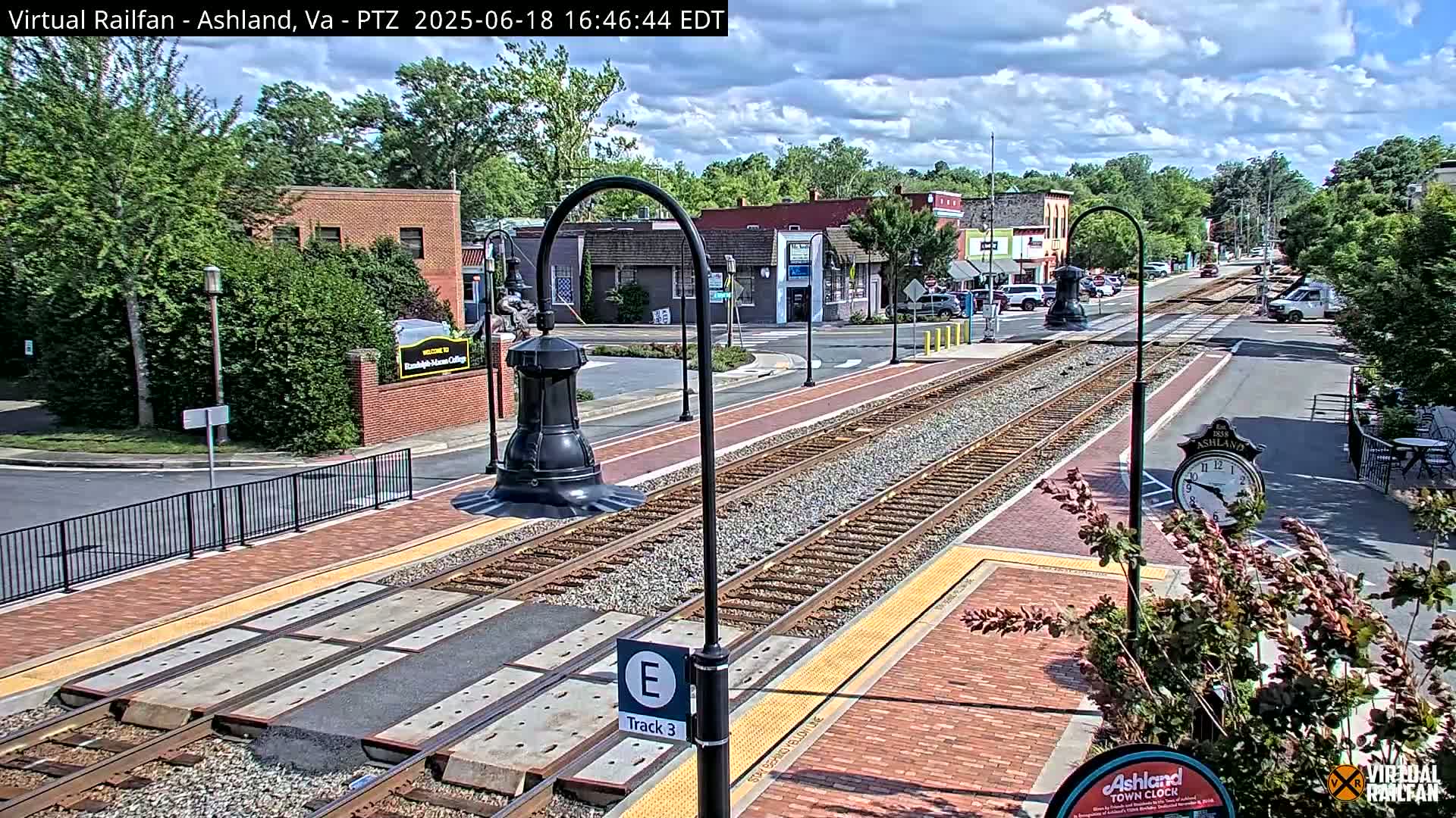 Ashland  Railroad Crossing  Live Cam -  Ashland, Hanover, Virginia, USA 