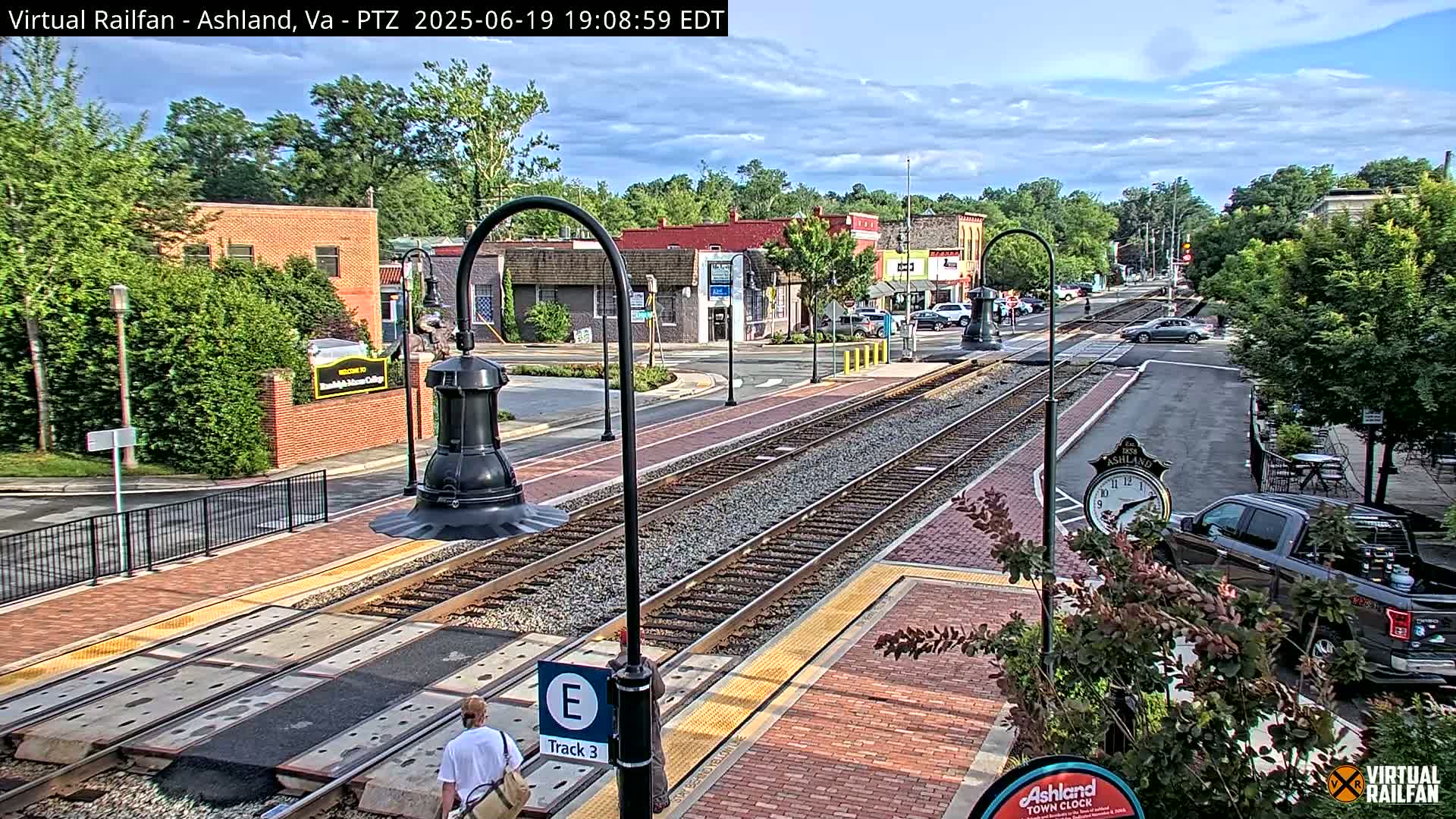 Ashland  Railroad Crossing  Live Cam -  Ashland, Hanover, Virginia, USA 