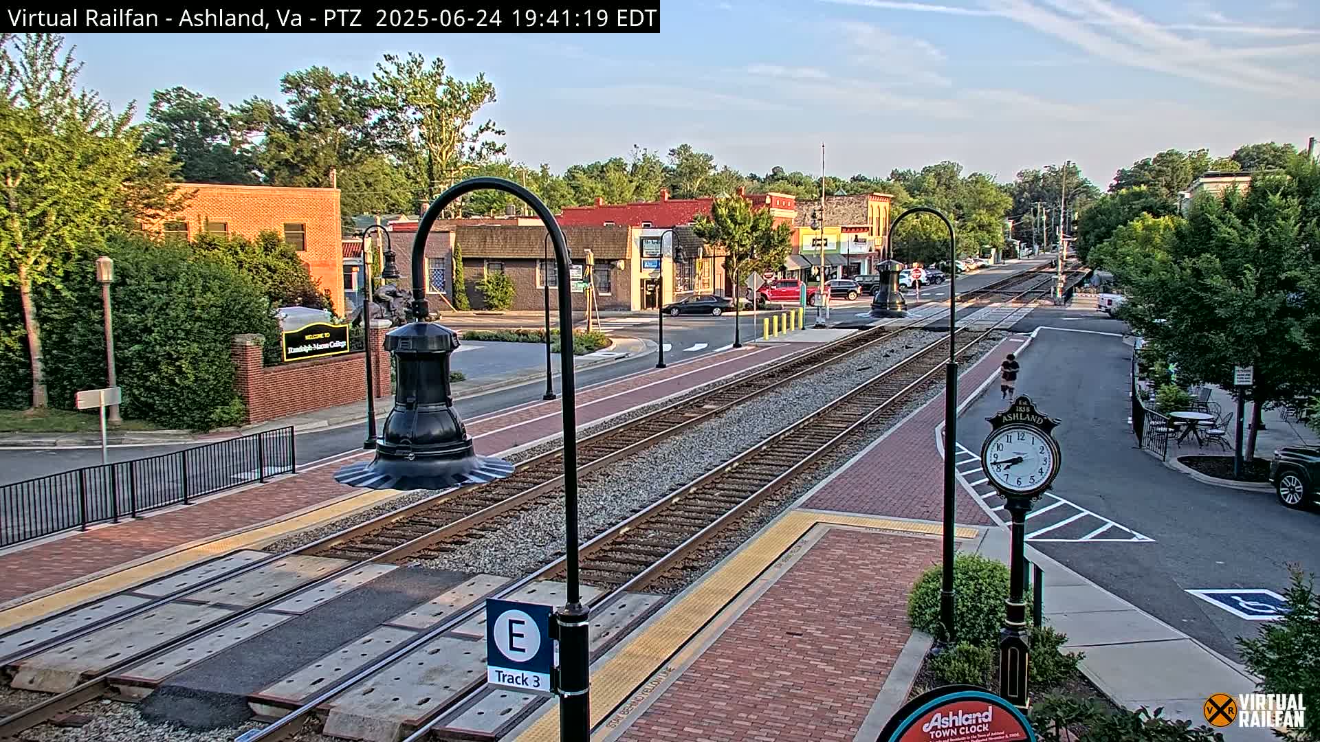 Ashland  Railroad Crossing  Live Cam -  Ashland, Hanover, Virginia, USA 