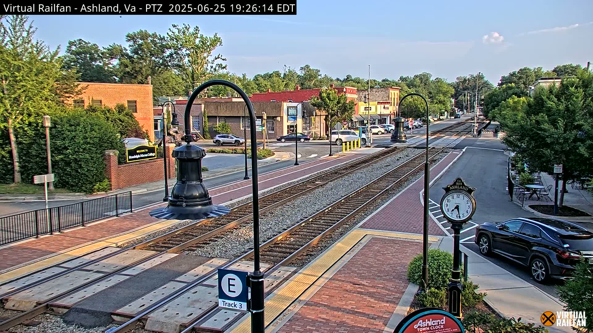 Ashland  Railroad Crossing  Live Cam -  Ashland, Hanover, Virginia, USA 