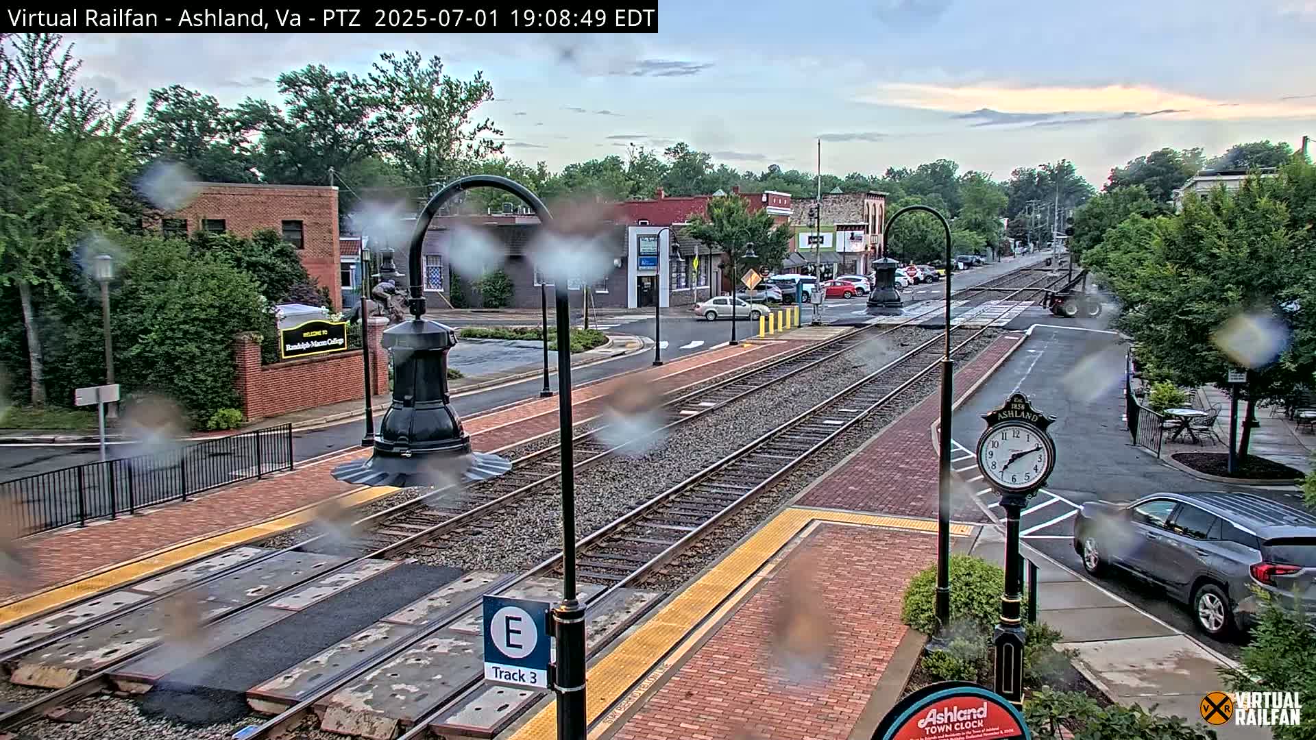 Ashland  Railroad Crossing  Live Cam -  Ashland, Hanover, Virginia, USA 