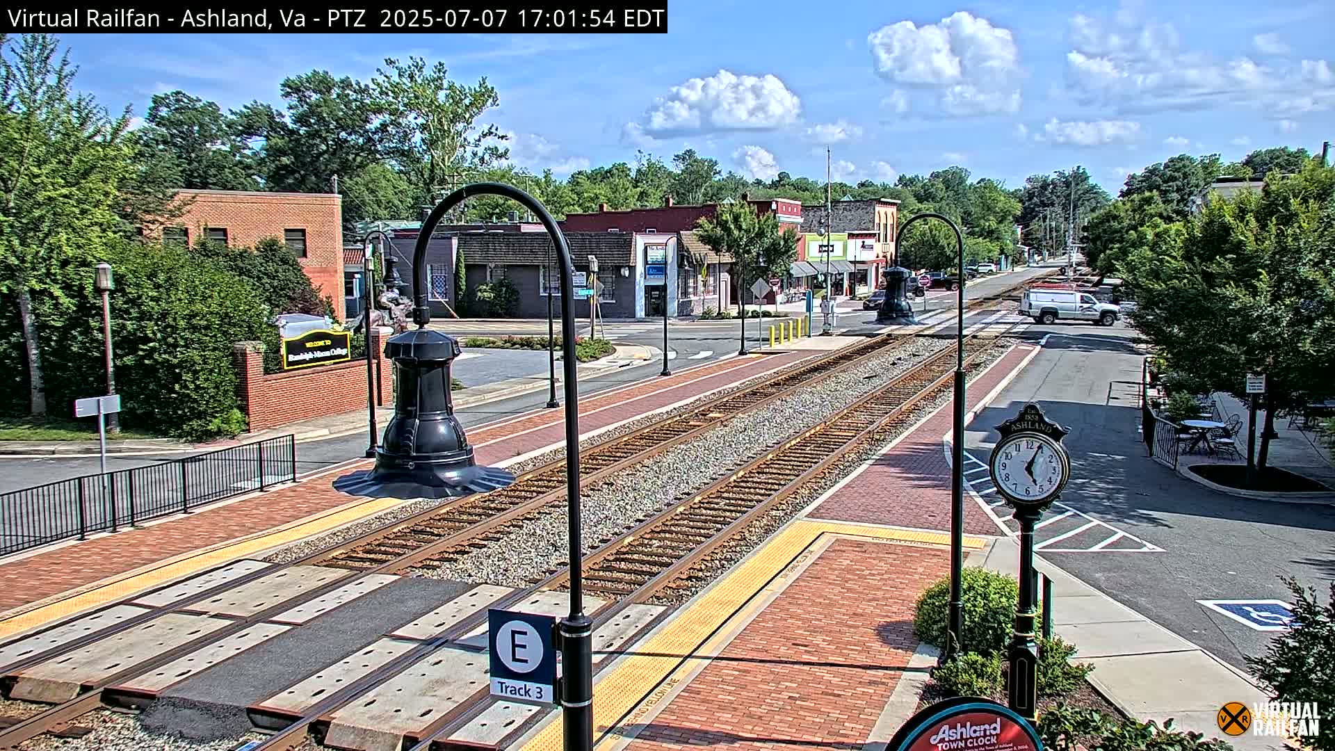 Ashland  Railroad Crossing  Live Cam -  Ashland, Hanover, Virginia, USA 