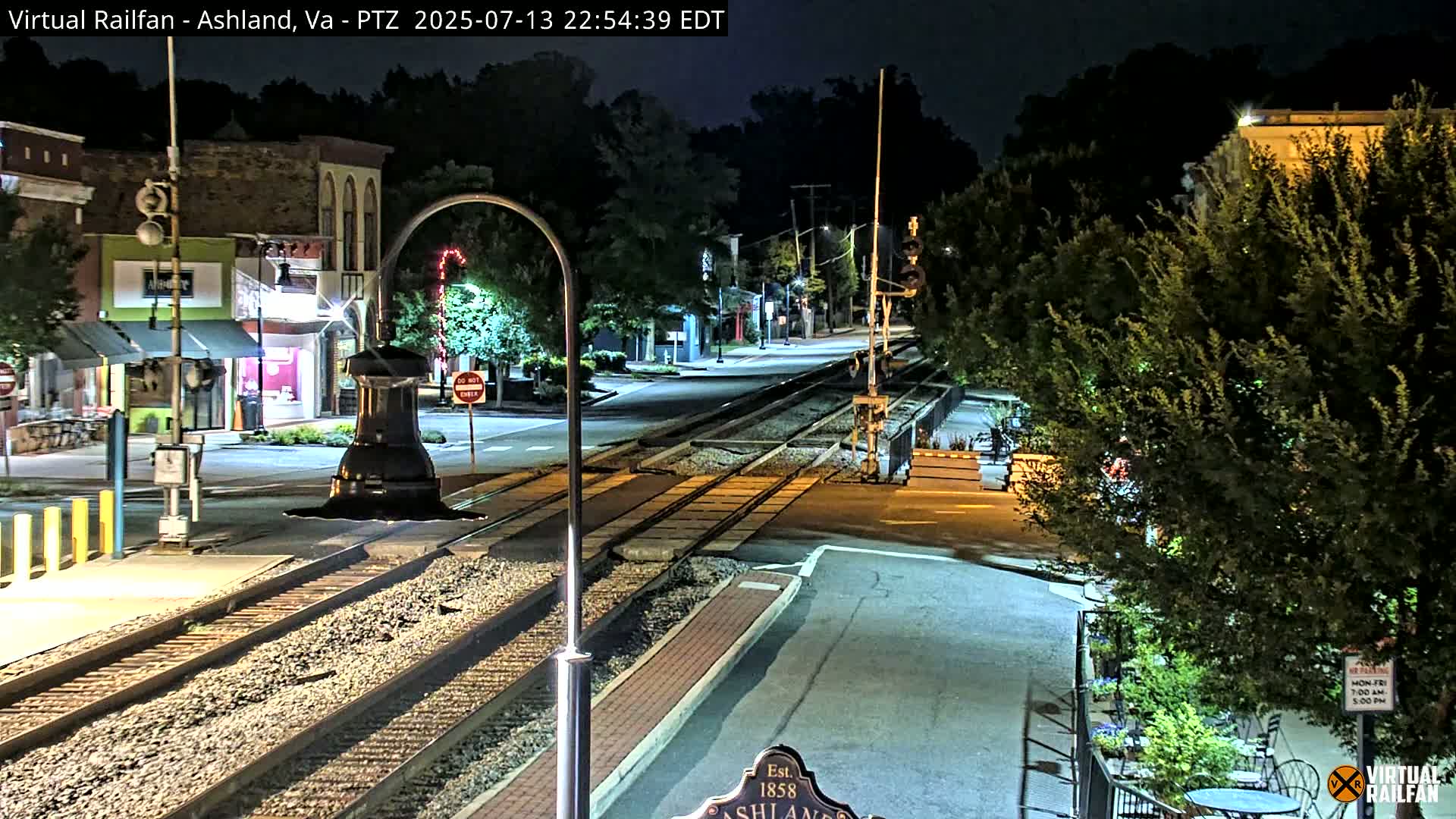 Ashland  Railroad Crossing  Live Cam -  Ashland, Hanover, Virginia, USA 