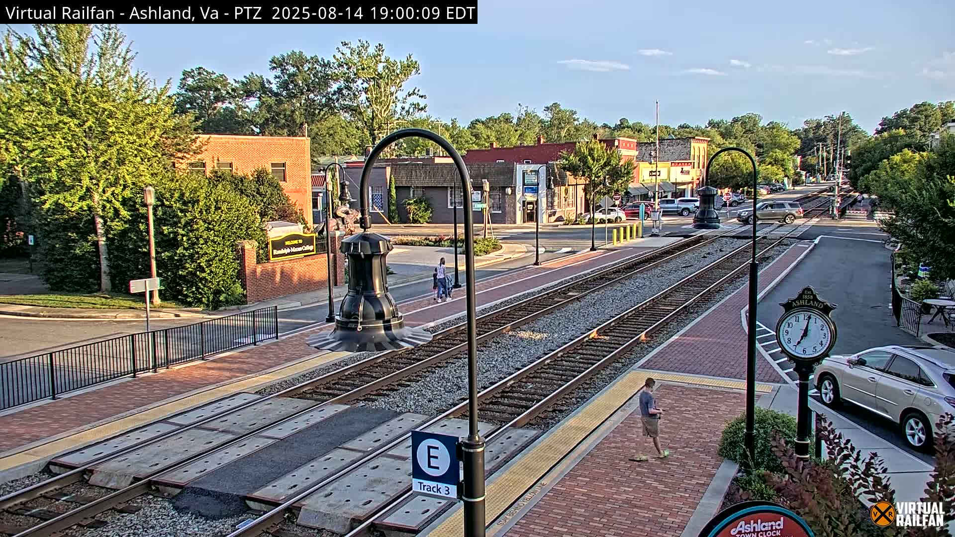 Ashland  Railroad Crossing  Live Cam -  Ashland, Hanover, Virginia, USA 