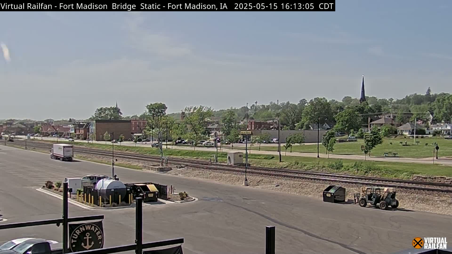 Fort Madison Railroad Crossing Live Cam -  Fort Madison, Lee, Iowa, USA
