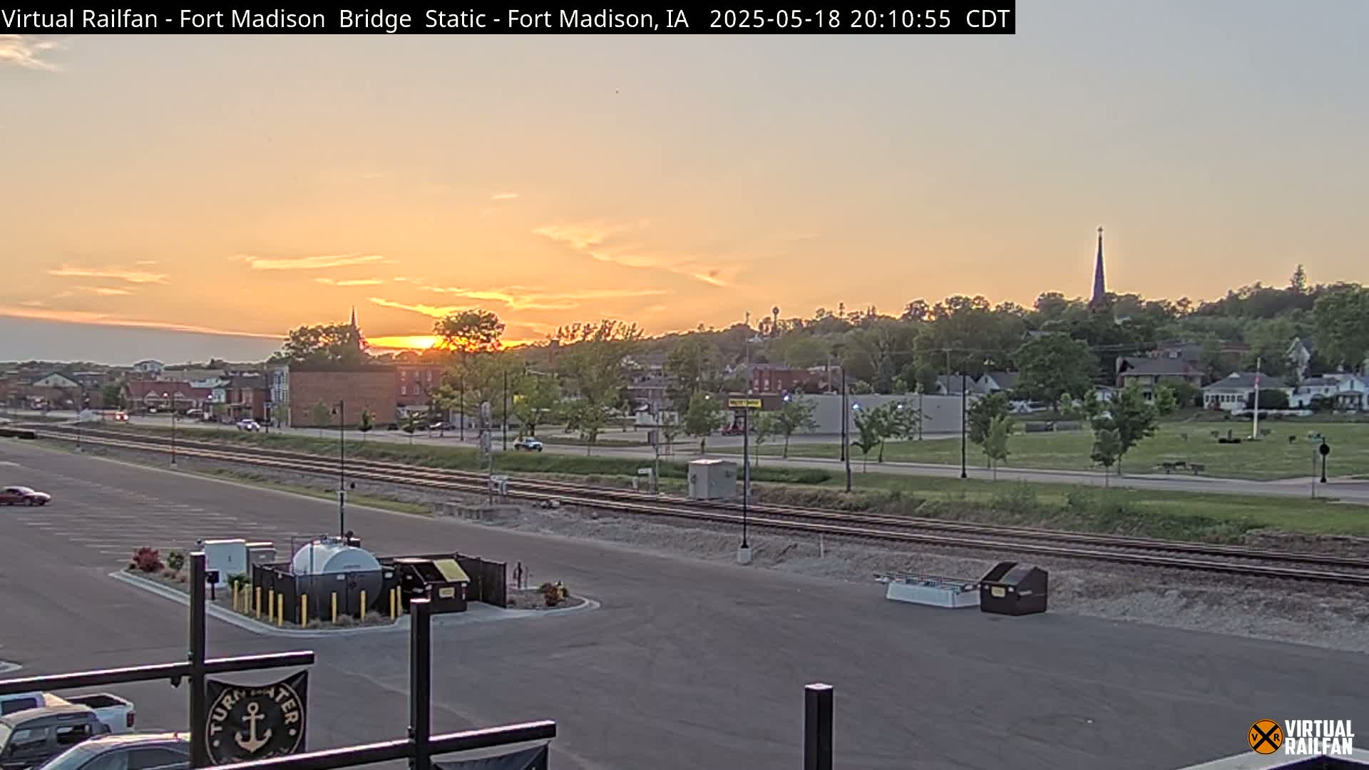 Fort Madison Railroad Crossing Live Cam -  Fort Madison, Lee, Iowa, USA