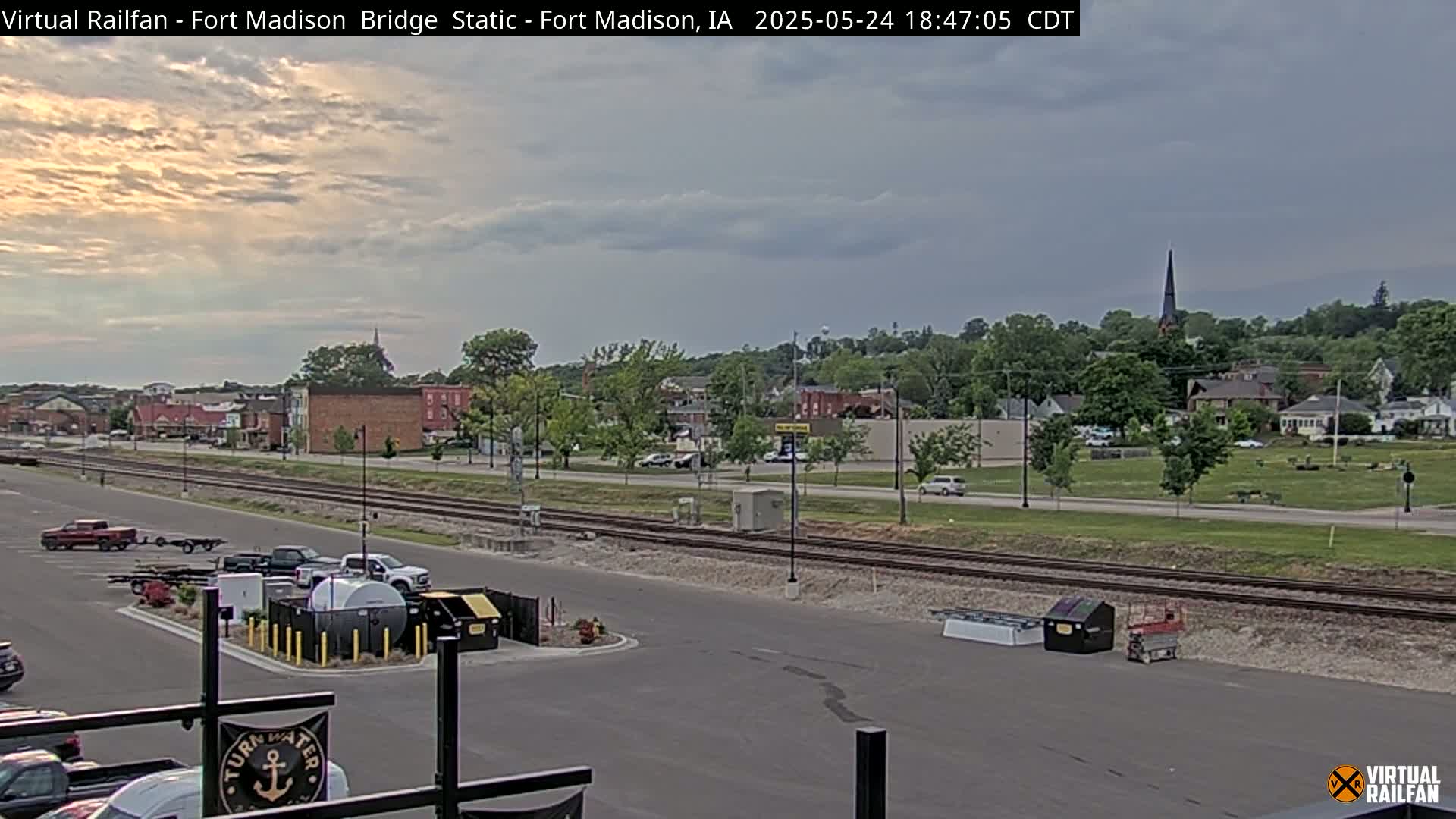 Fort Madison Railroad Crossing Live Cam -  Fort Madison, Lee, Iowa, USA