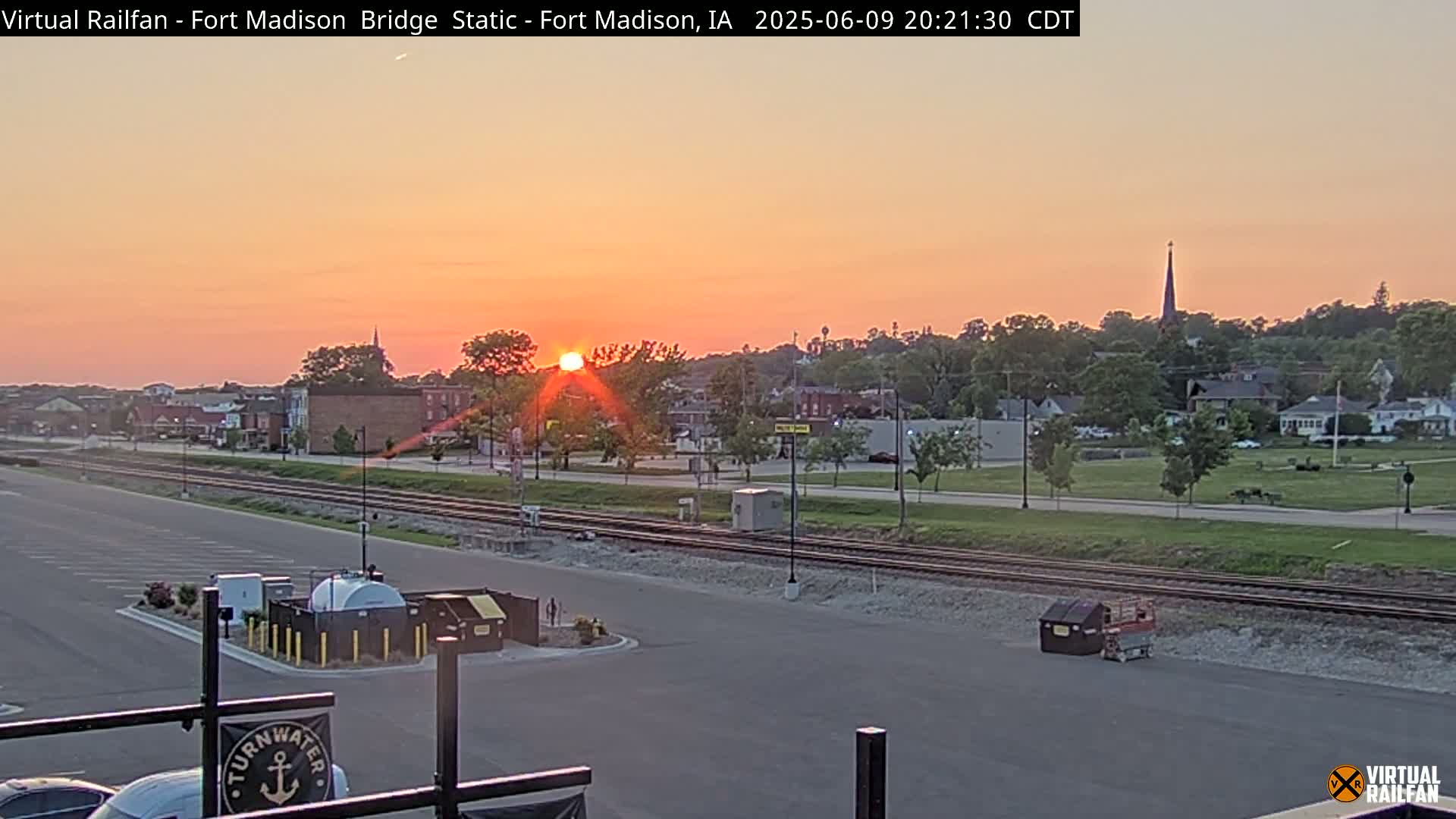 Fort Madison Railroad Crossing Live Cam -  Fort Madison, Lee, Iowa, USA