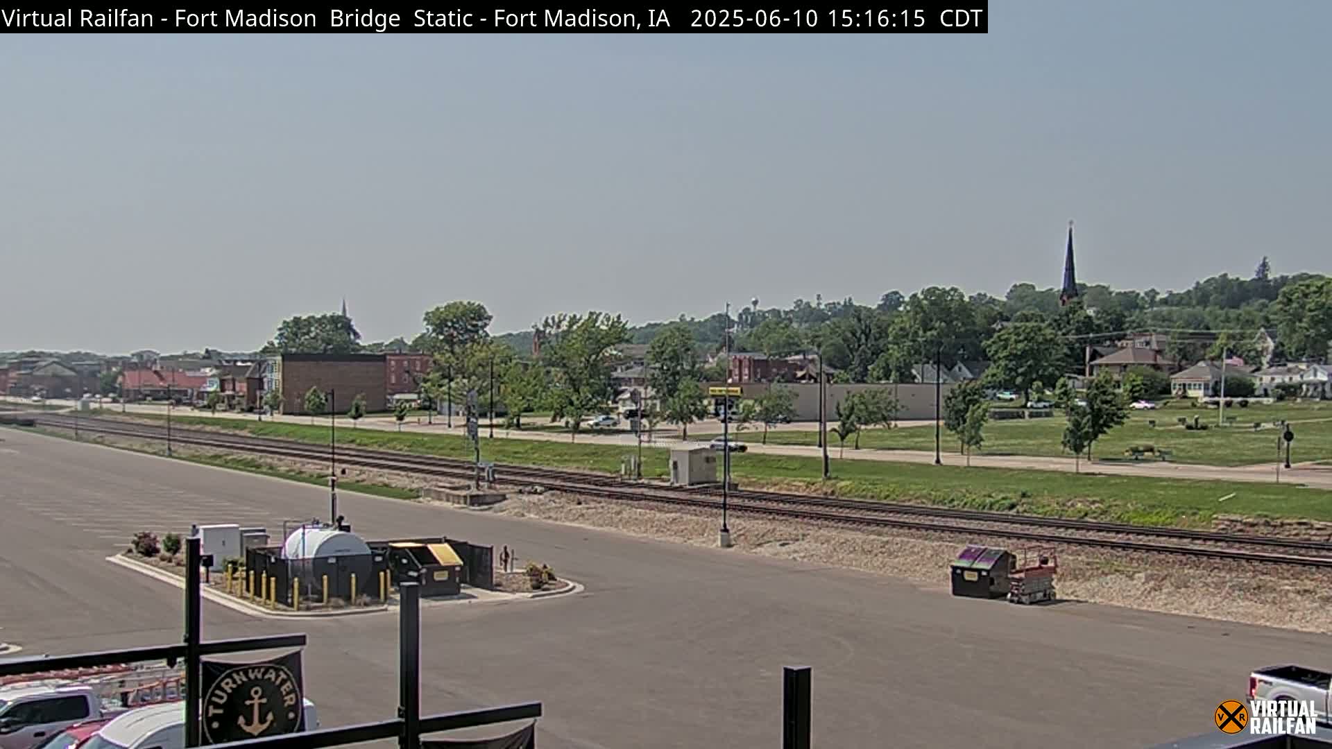 Fort Madison Railroad Crossing Live Cam -  Fort Madison, Lee, Iowa, USA