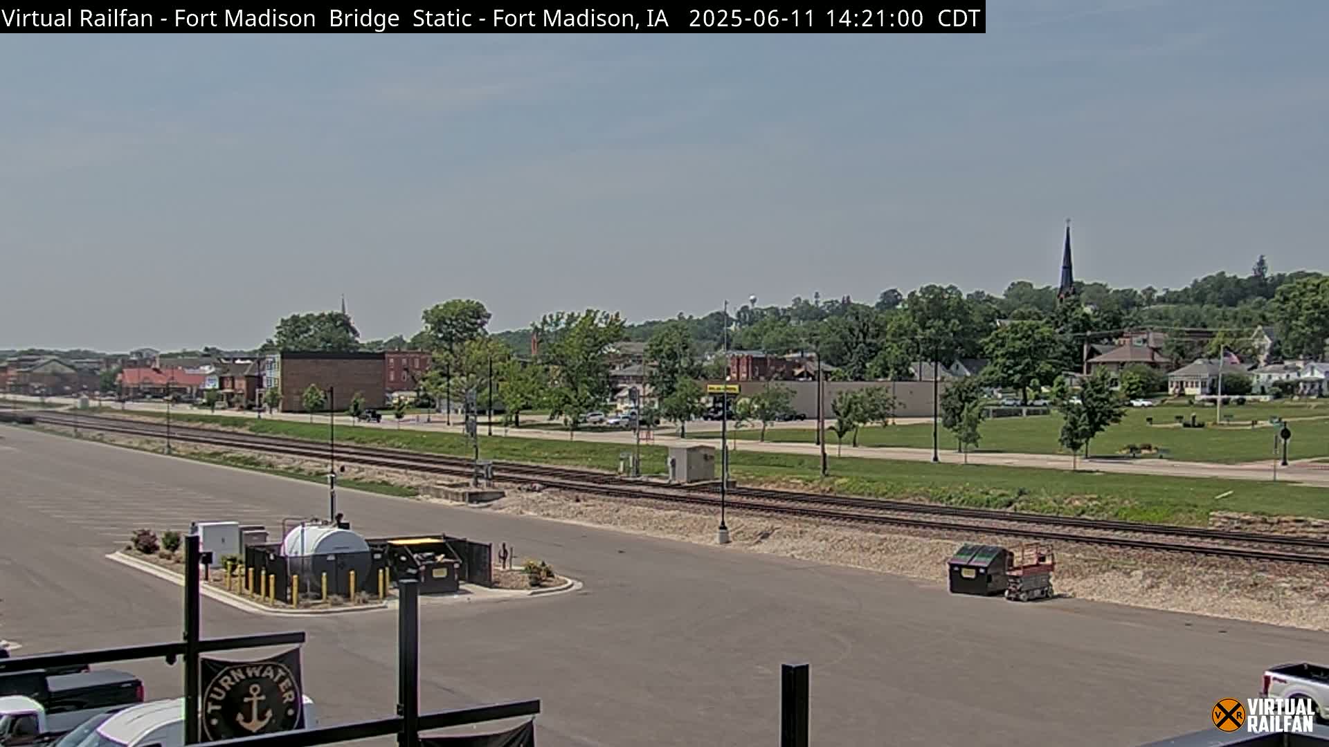 Fort Madison Railroad Crossing Live Cam -  Fort Madison, Lee, Iowa, USA