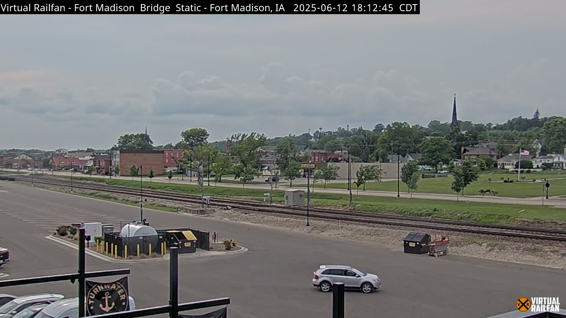 Fort Madison Railroad Crossing Live Cam -  Fort Madison, Lee, Iowa, USA
