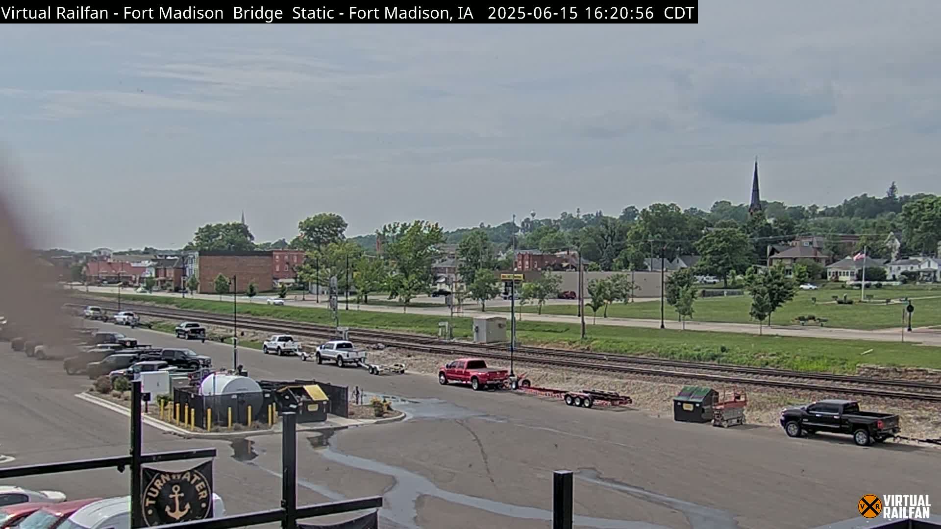 Fort Madison Railroad Crossing Live Cam -  Fort Madison, Lee, Iowa, USA