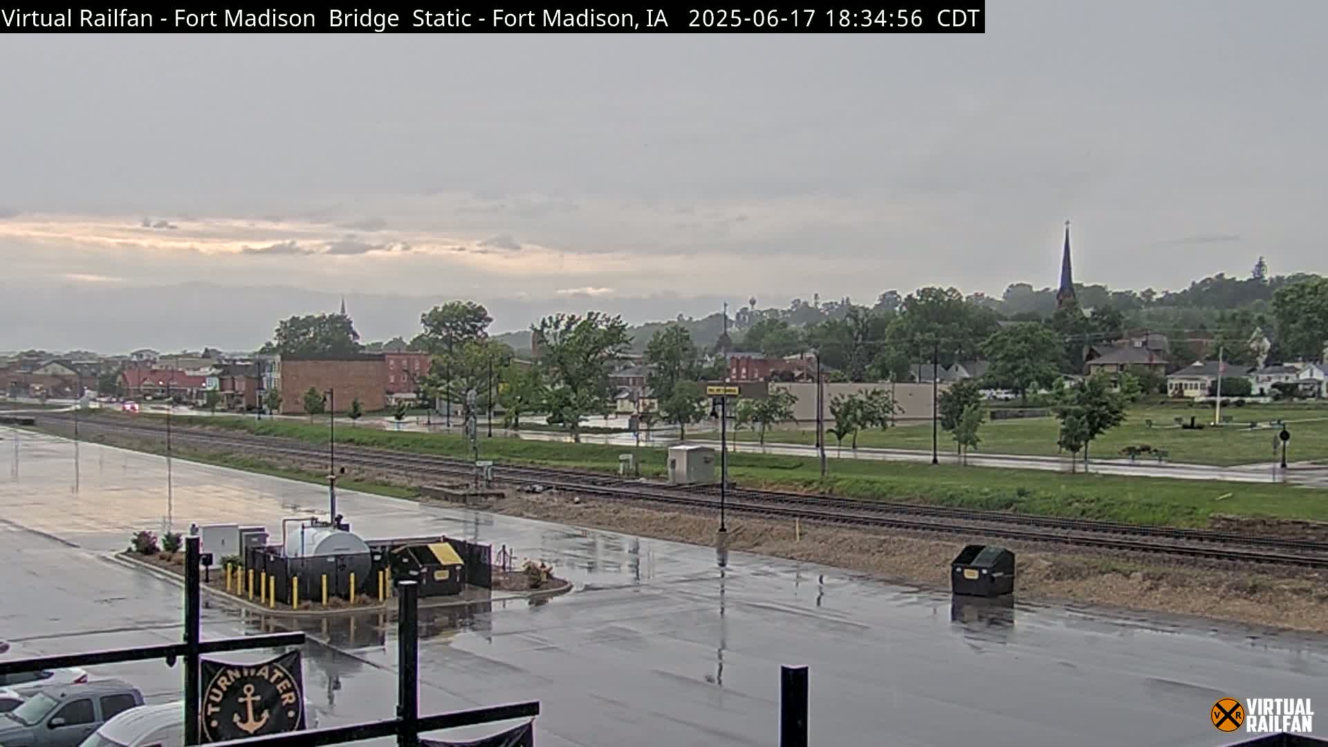 Fort Madison Railroad Crossing Live Cam -  Fort Madison, Lee, Iowa, USA