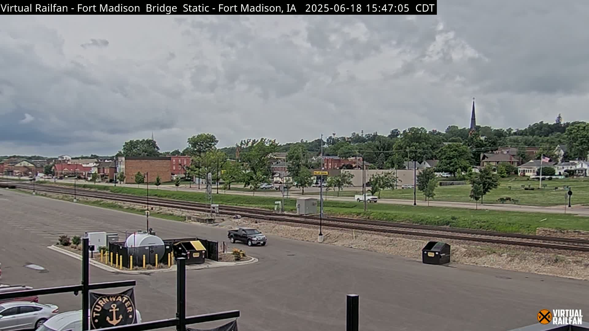 Fort Madison Railroad Crossing Live Cam -  Fort Madison, Lee, Iowa, USA