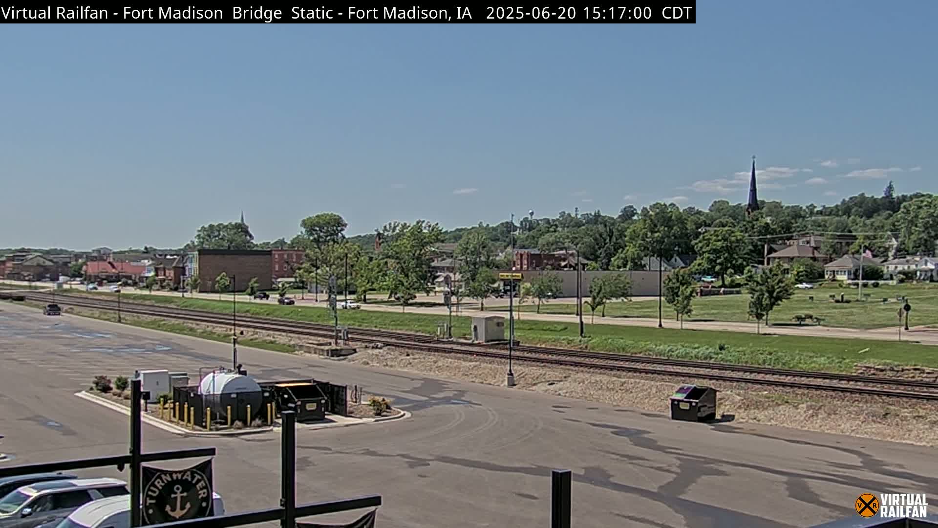 Fort Madison Railroad Crossing Live Cam -  Fort Madison, Lee, Iowa, USA