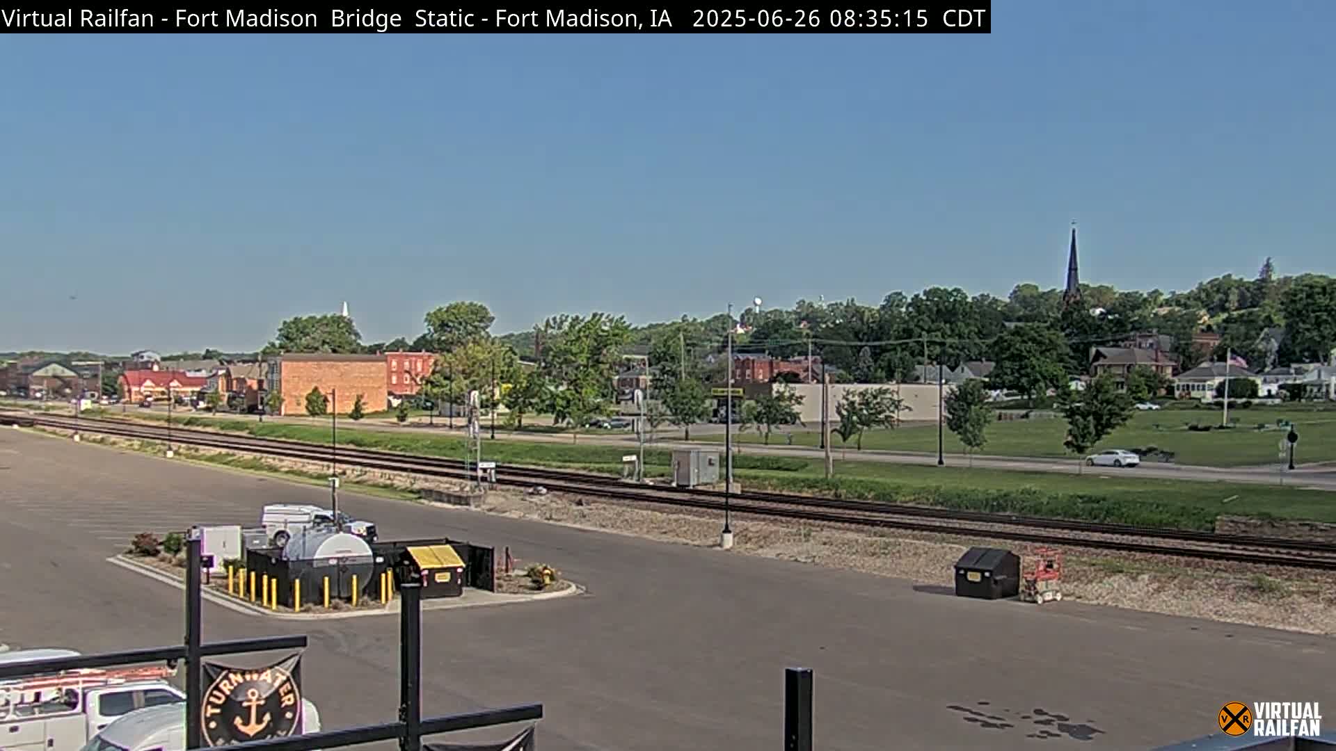 Fort Madison Railroad Crossing Live Cam -  Fort Madison, Lee, Iowa, USA
