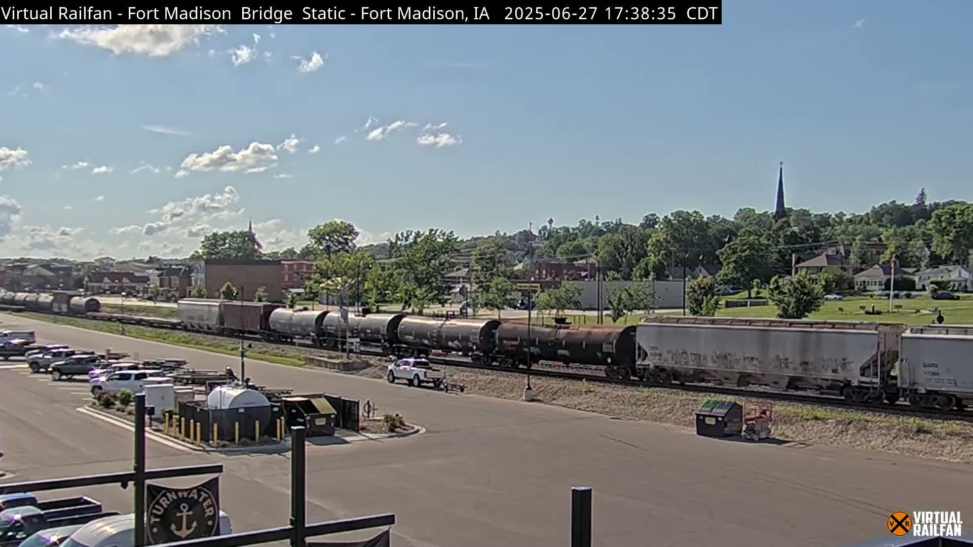 Fort Madison Railroad Crossing Live Cam -  Fort Madison, Lee, Iowa, USA