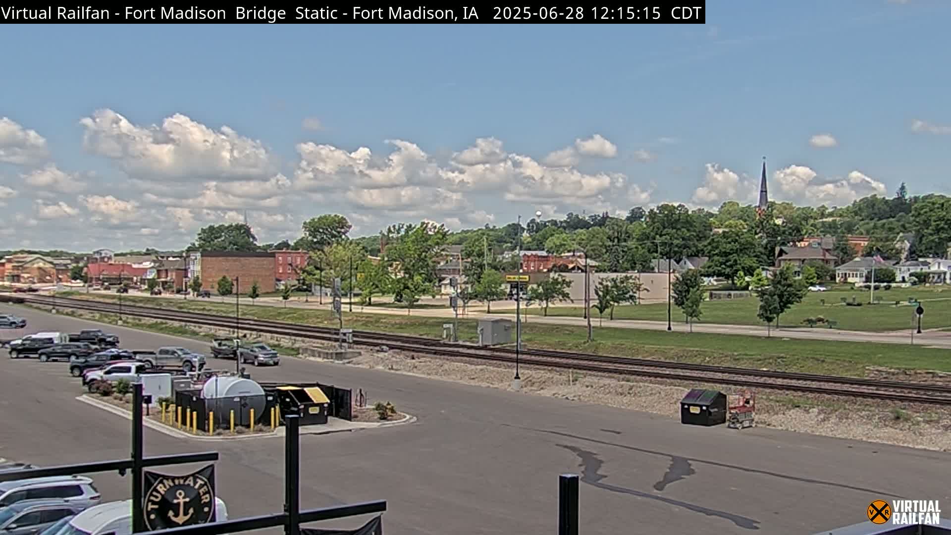 Fort Madison Railroad Crossing Live Cam -  Fort Madison, Lee, Iowa, USA