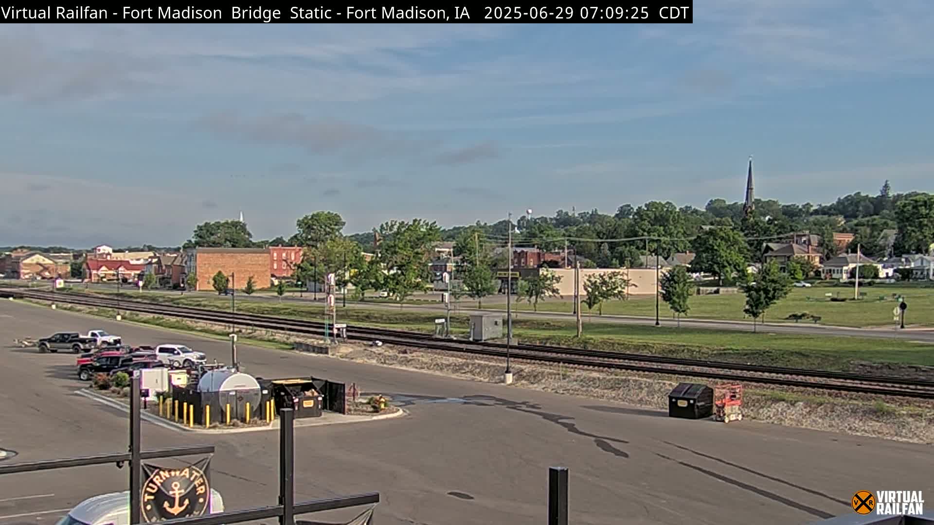 Fort Madison Railroad Crossing Live Cam -  Fort Madison, Lee, Iowa, USA
