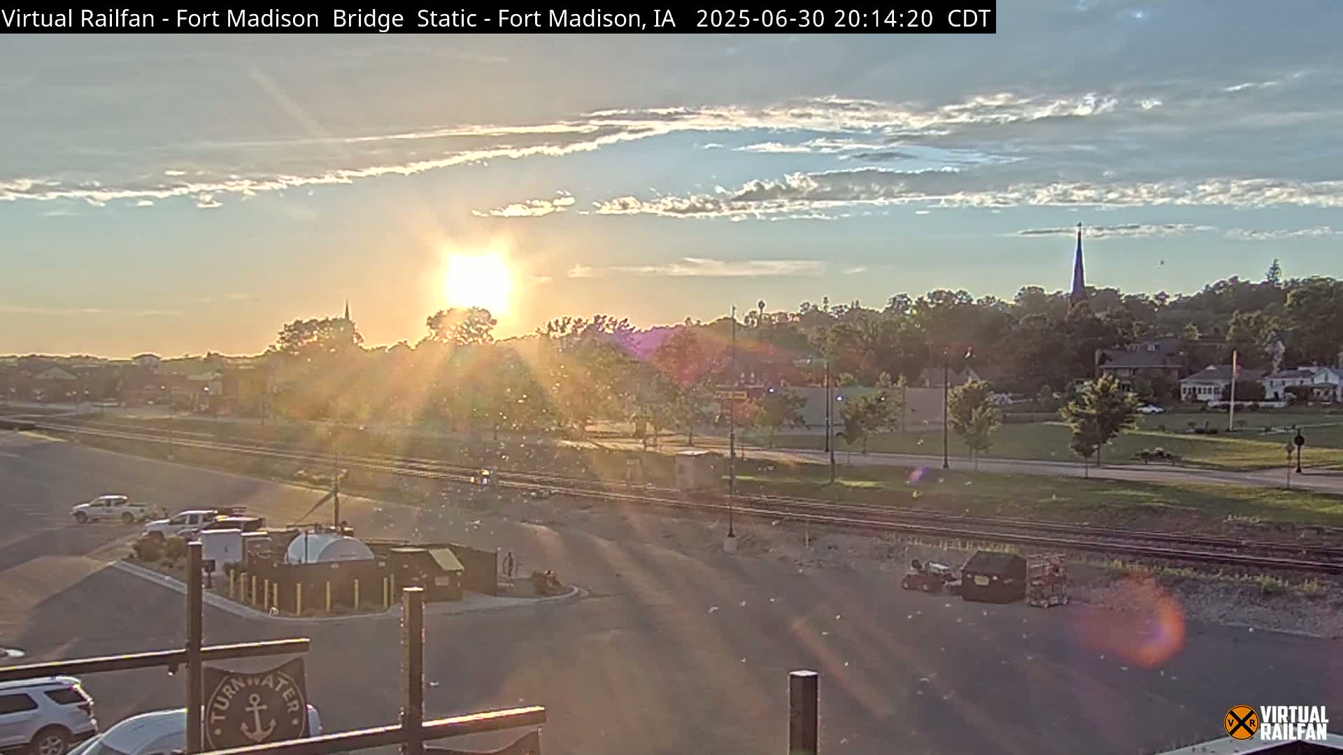 Fort Madison Railroad Crossing Live Cam -  Fort Madison, Lee, Iowa, USA