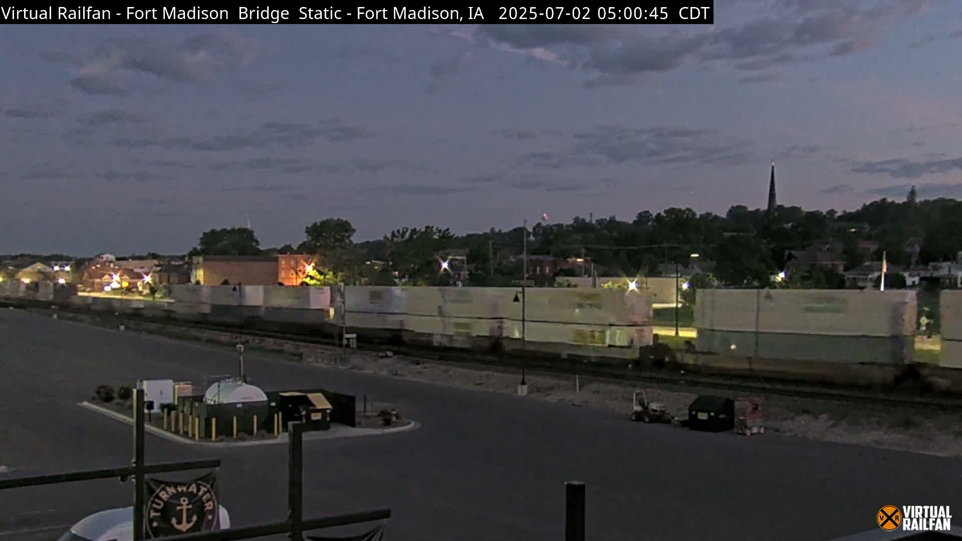 Fort Madison Railroad Crossing Live Cam -  Fort Madison, Lee, Iowa, USA