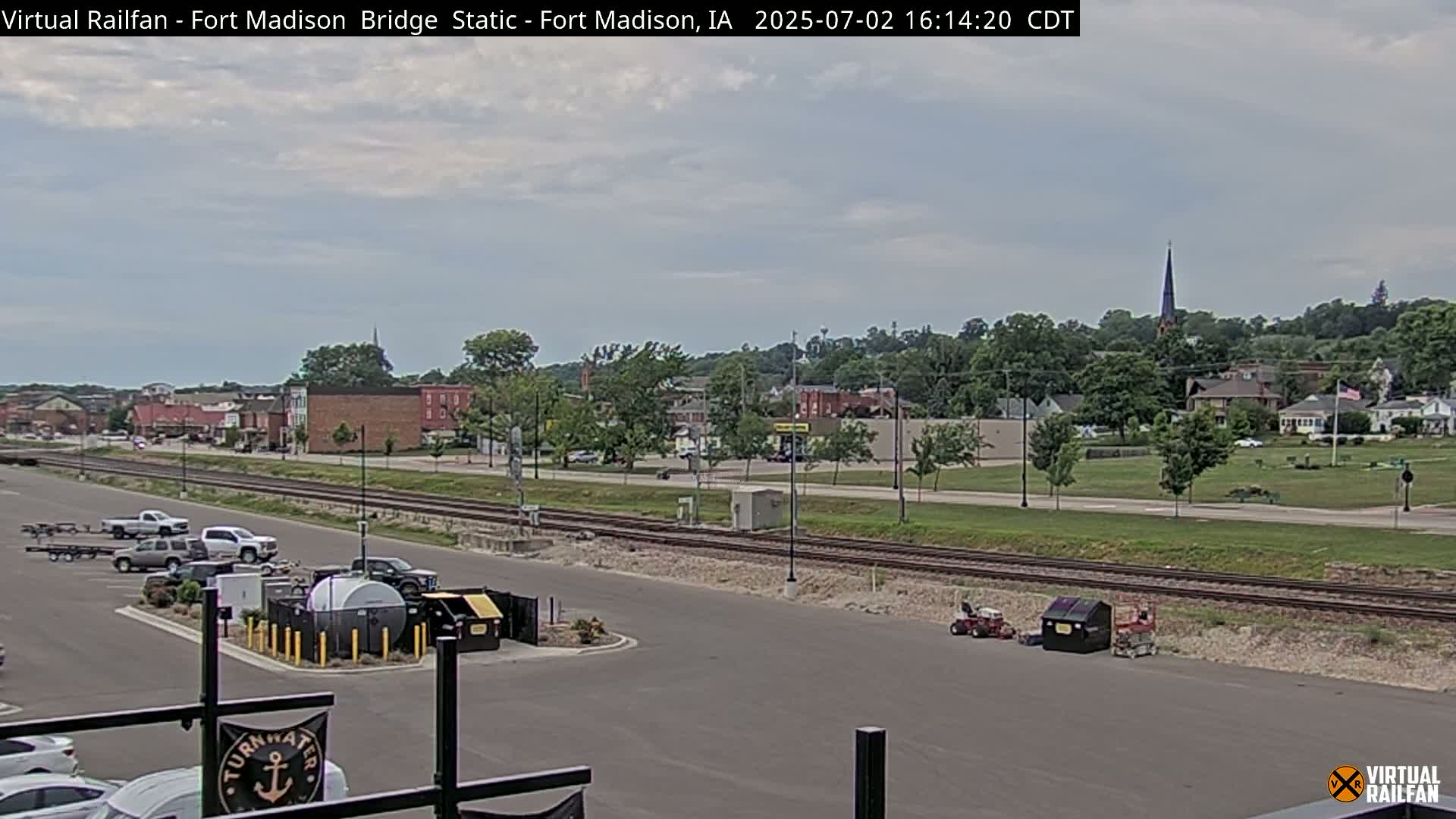 Fort Madison Railroad Crossing Live Cam -  Fort Madison, Lee, Iowa, USA