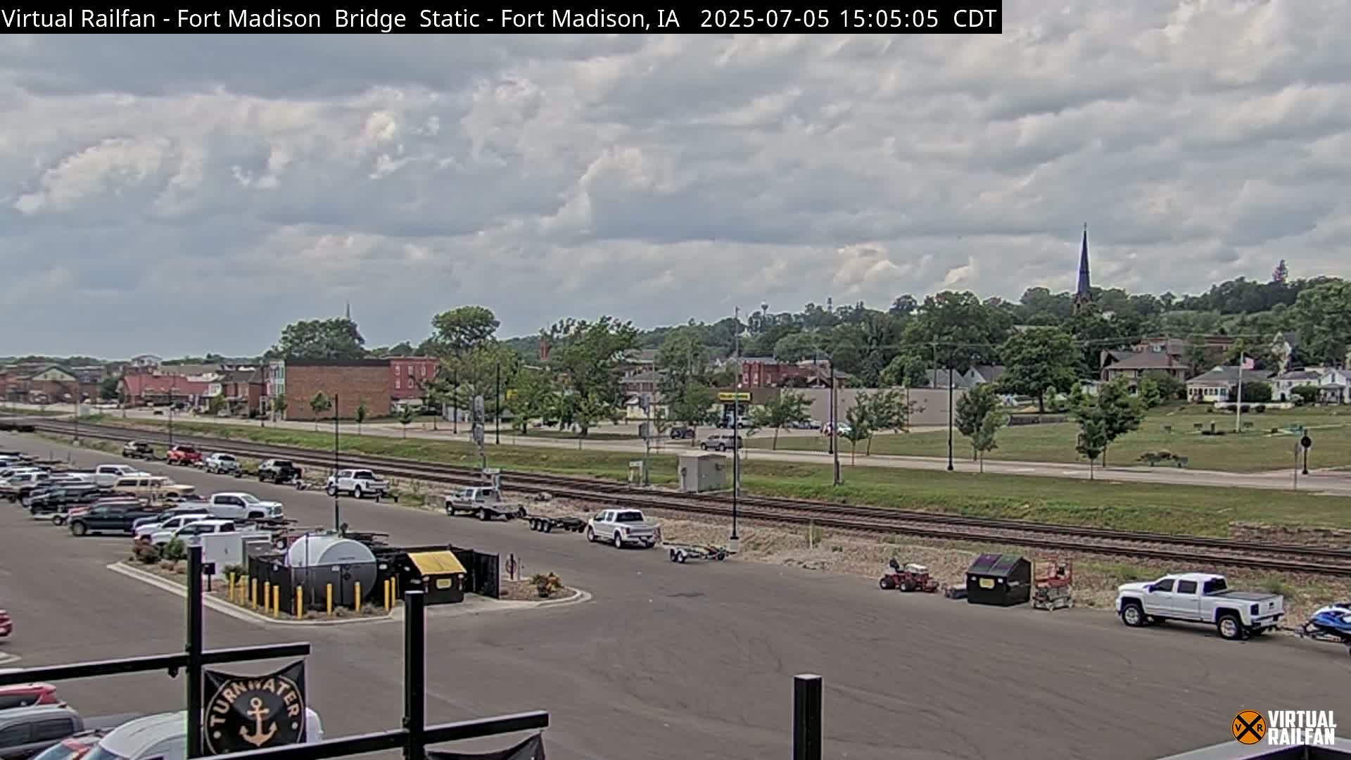 Fort Madison Railroad Crossing Live Cam -  Fort Madison, Lee, Iowa, USA