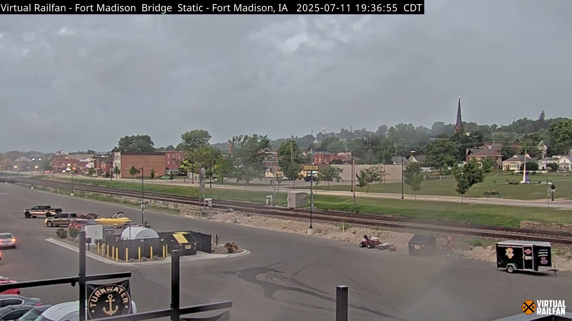 Fort Madison Railroad Crossing Live Cam -  Fort Madison, Lee, Iowa, USA