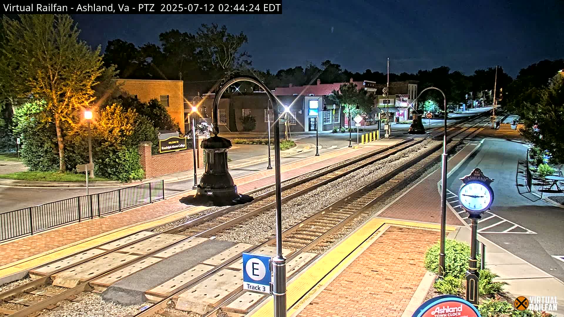 Fort Madison Railroad Crossing Live Cam -  Fort Madison, Lee, Iowa, USA