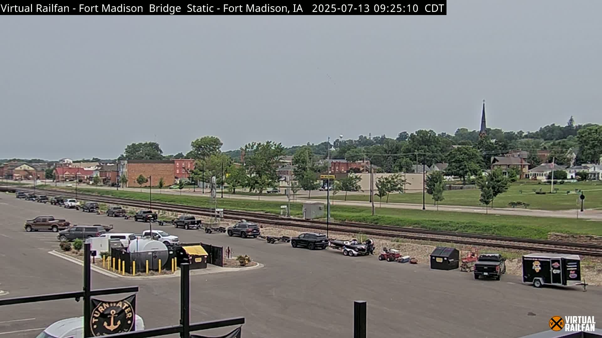 Fort Madison Railroad Crossing Live Cam -  Fort Madison, Lee, Iowa, USA